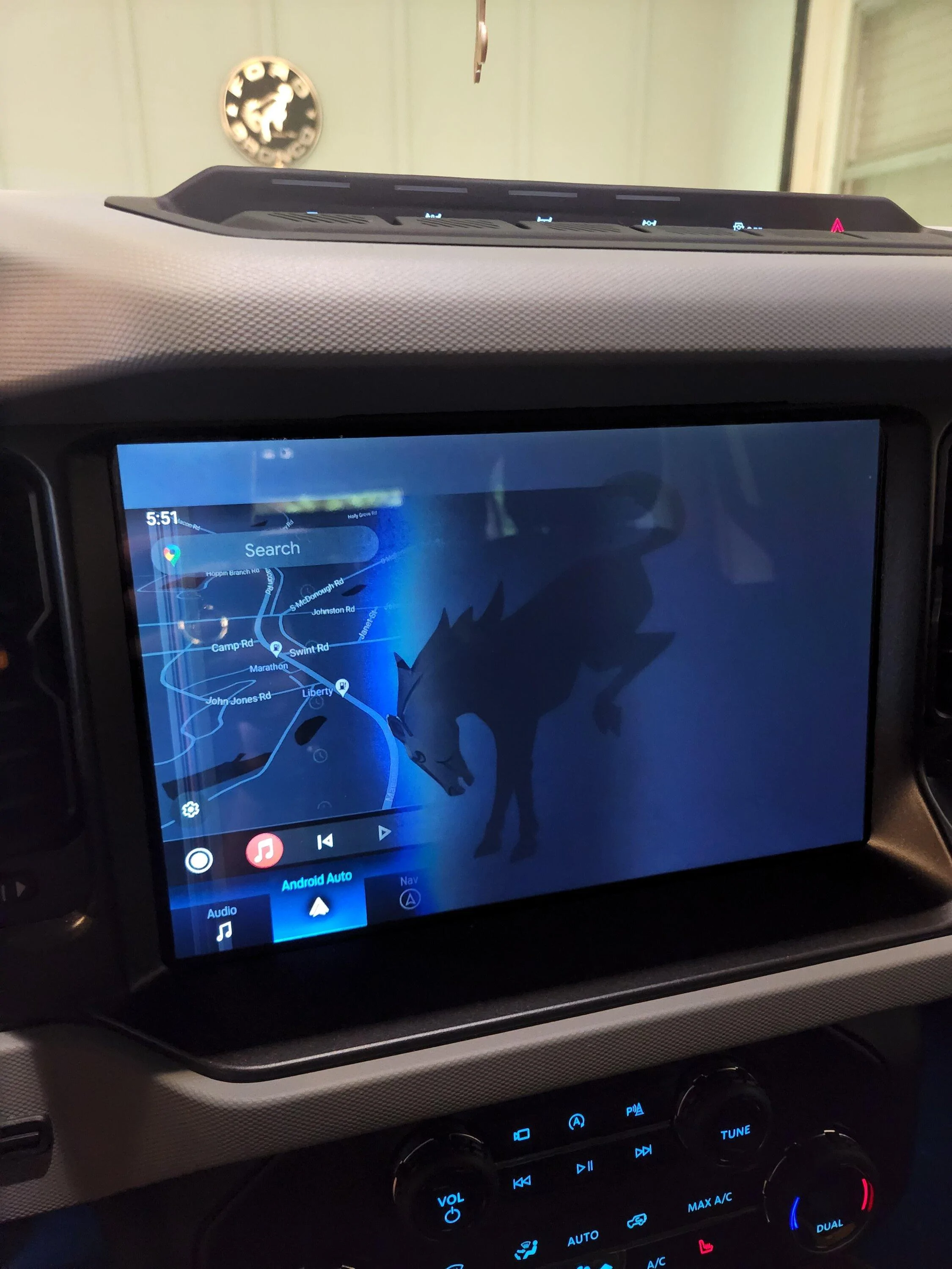 Ford Bronco Display partially darkens 20220824_175147