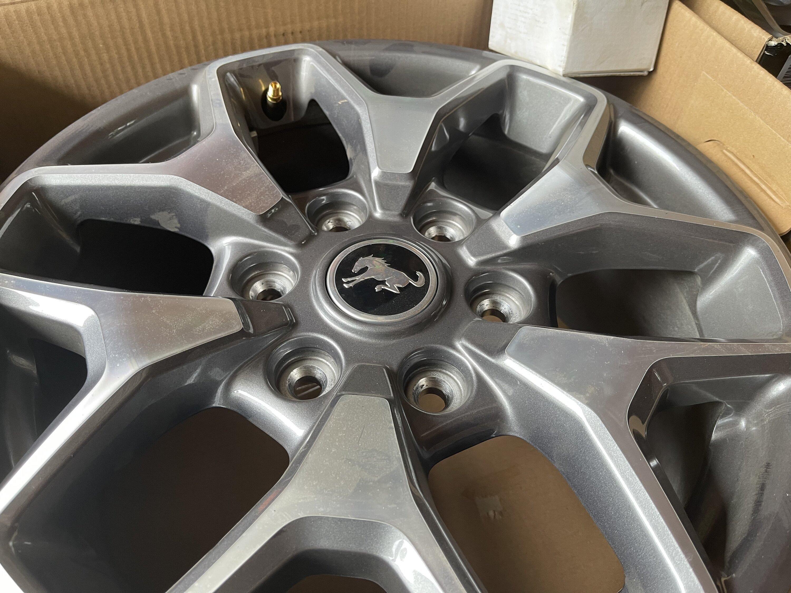 Ford Bronco Badlands Wheel Take Offs E2B63C78-3E40-4A22-B935-3435DF649856