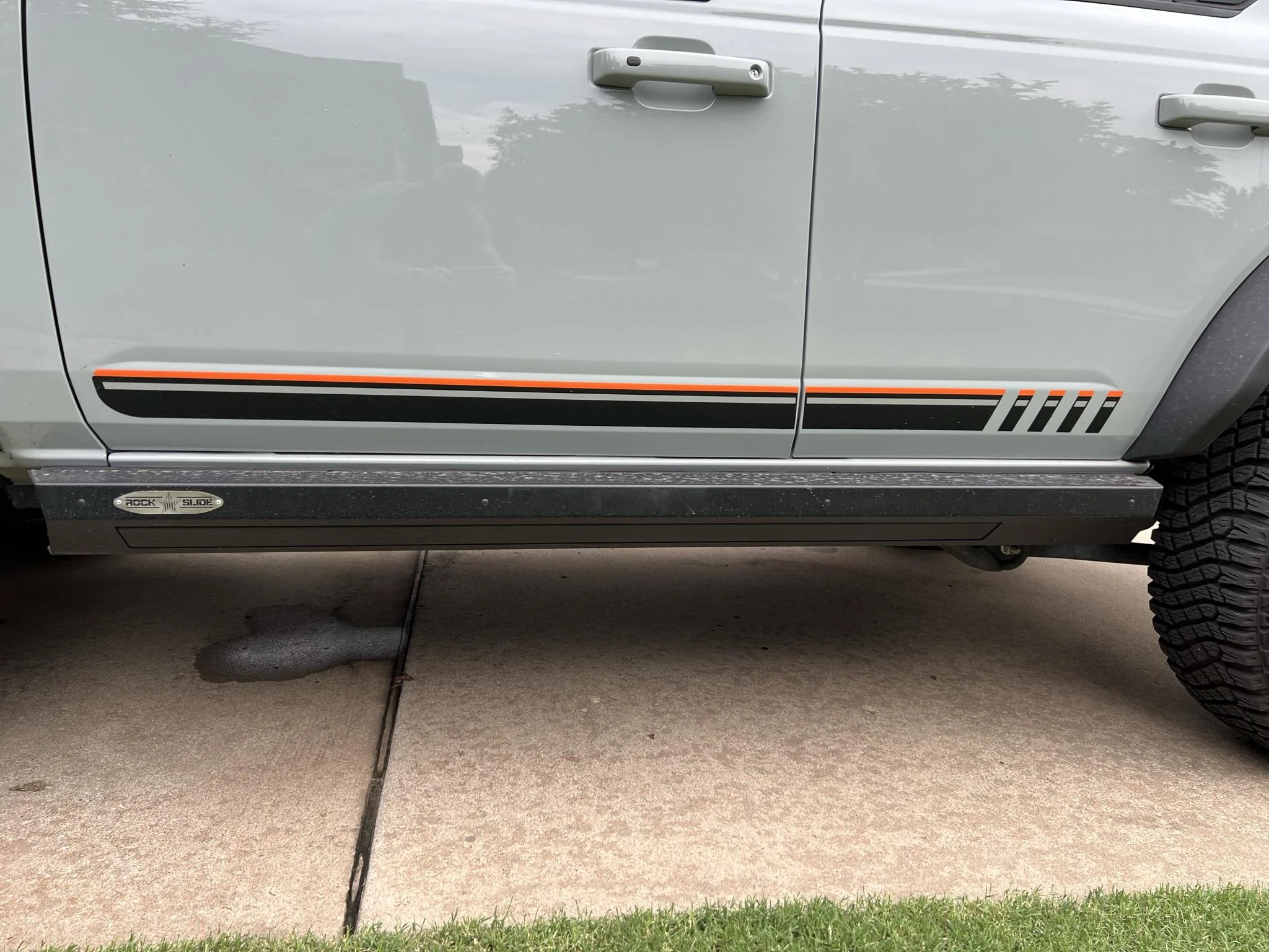 Ford Bronco !!!  THE Rock Slide Engineering steps SALE  !!! FD4FA05D-38FF-4347-9325-1766DC47B166