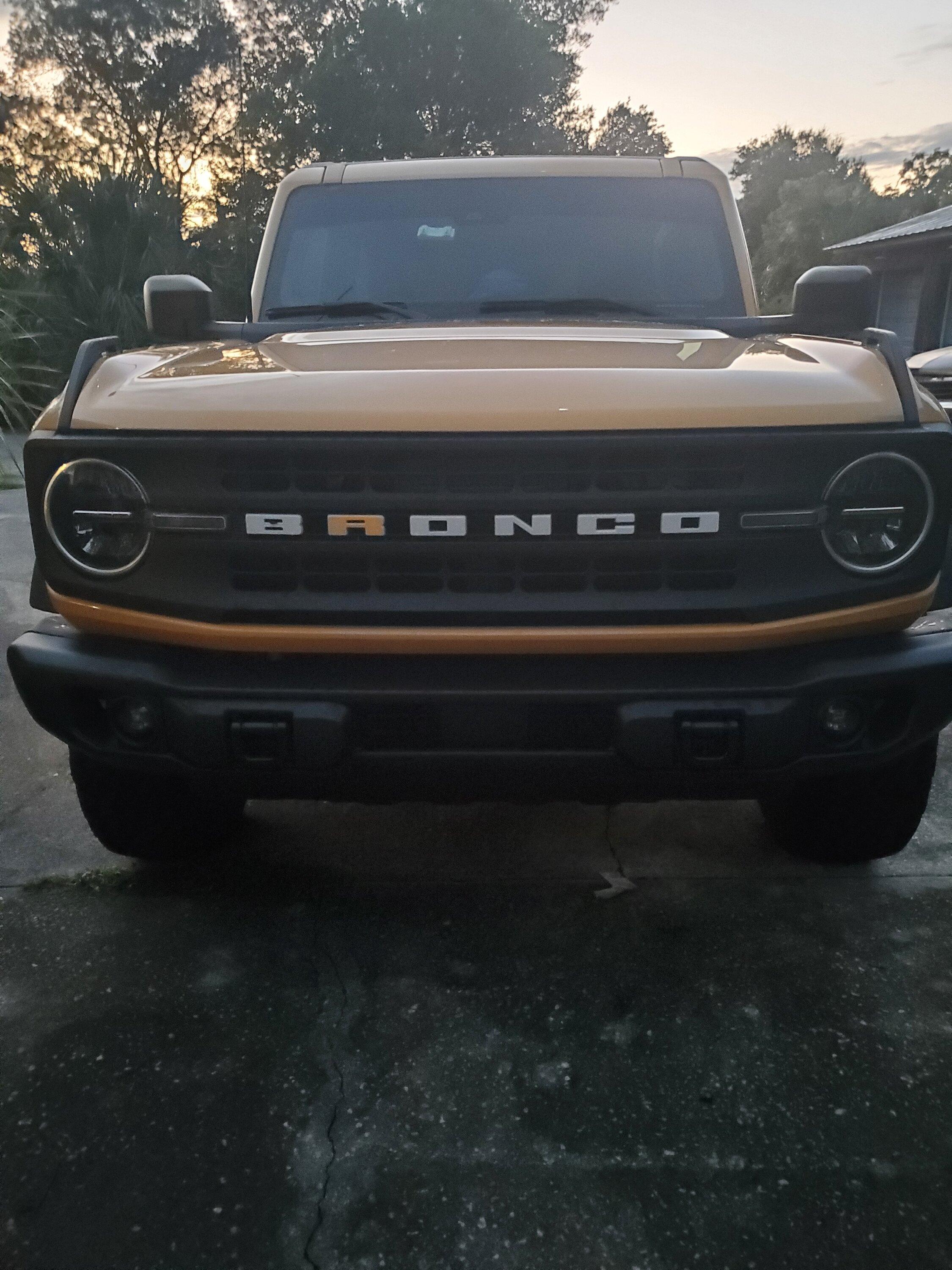 Ford Bronco Bronco R's red R poll 20220820_063405[1]