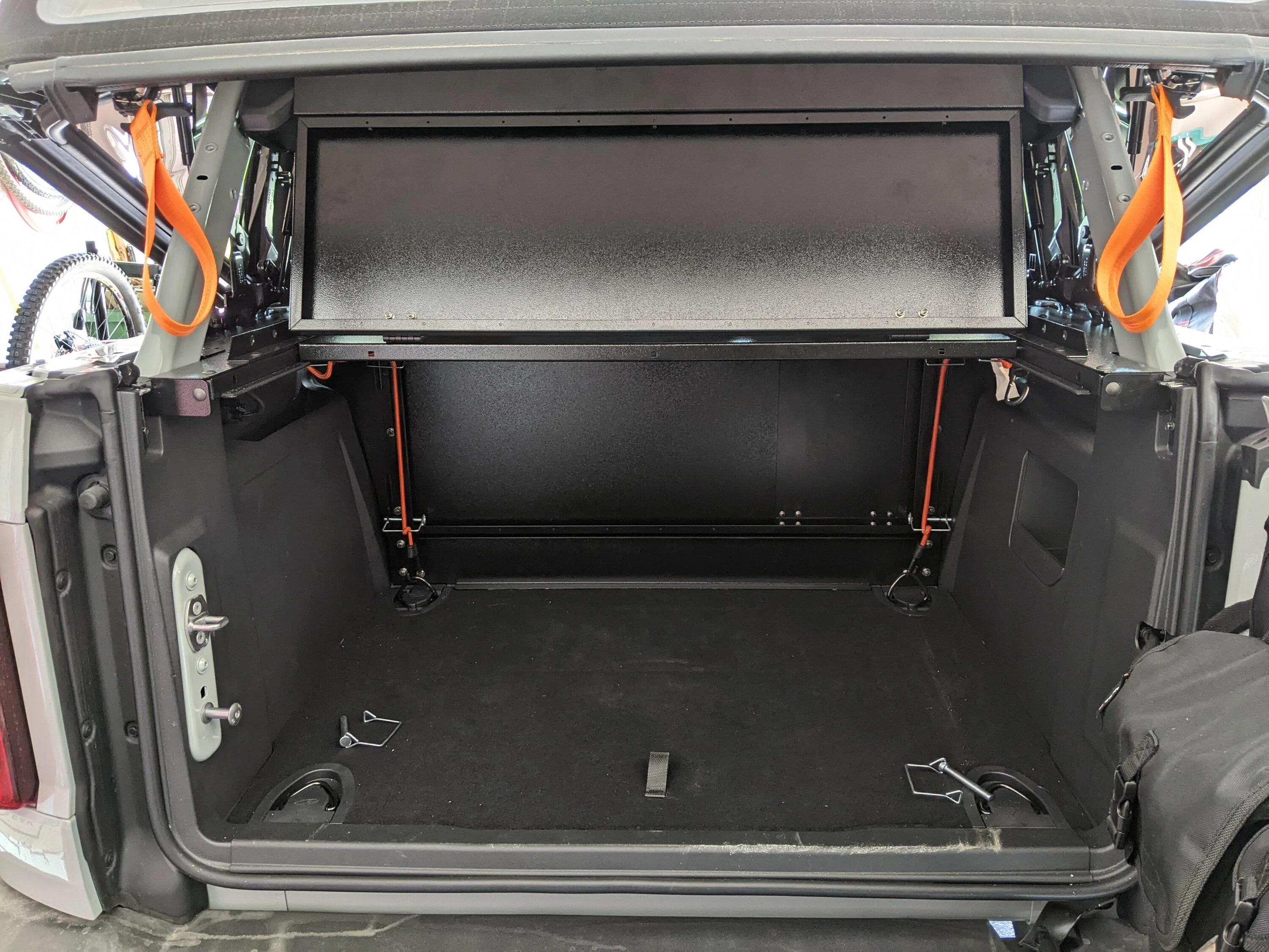 Ford Bronco Bronco Slipstream Security Enclosure PXL_20220827_220415118