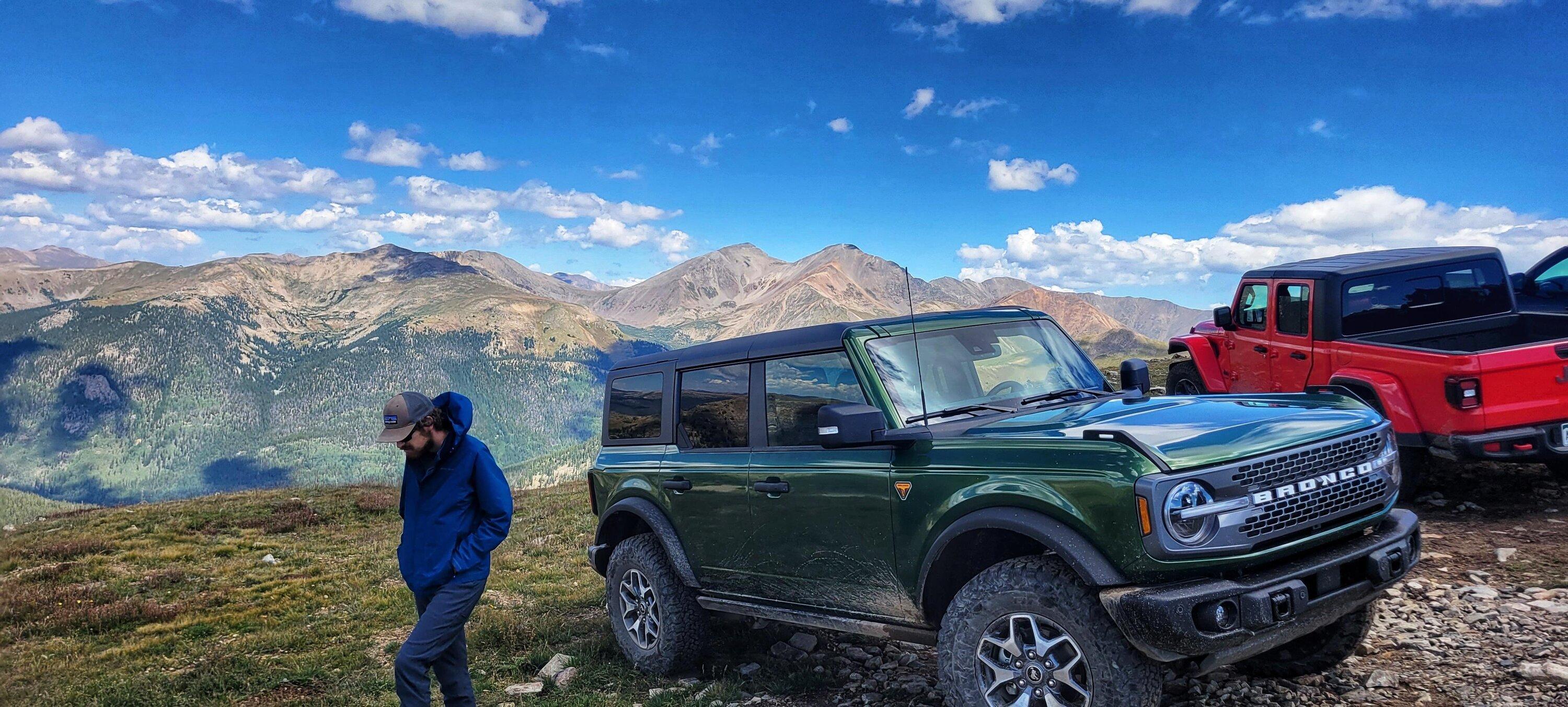 Ford Bronco ERUPTION GREEN Bronco Club JvMBWry