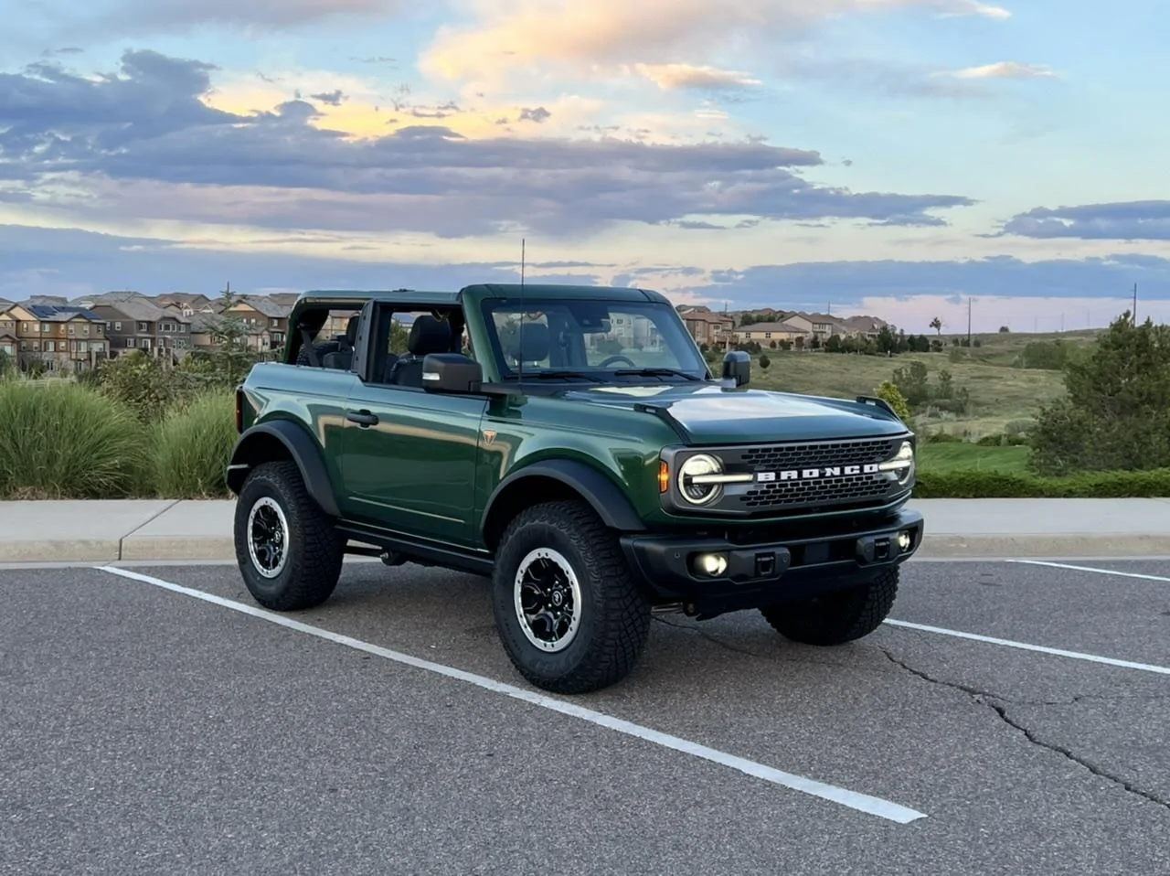 Ford Bronco ERUPTION GREEN Bronco Club EFD71642-FD5E-4D4B-997B-EC10B2FC4DE3