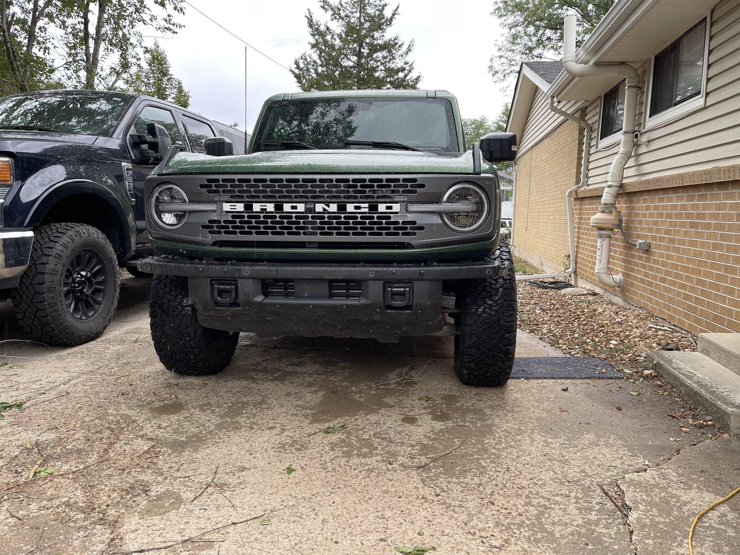 Ford Bronco Instructions on capable bumper removal and replace with modular? 210927DC-AF9D-42C9-A35B-731D422AA3AD