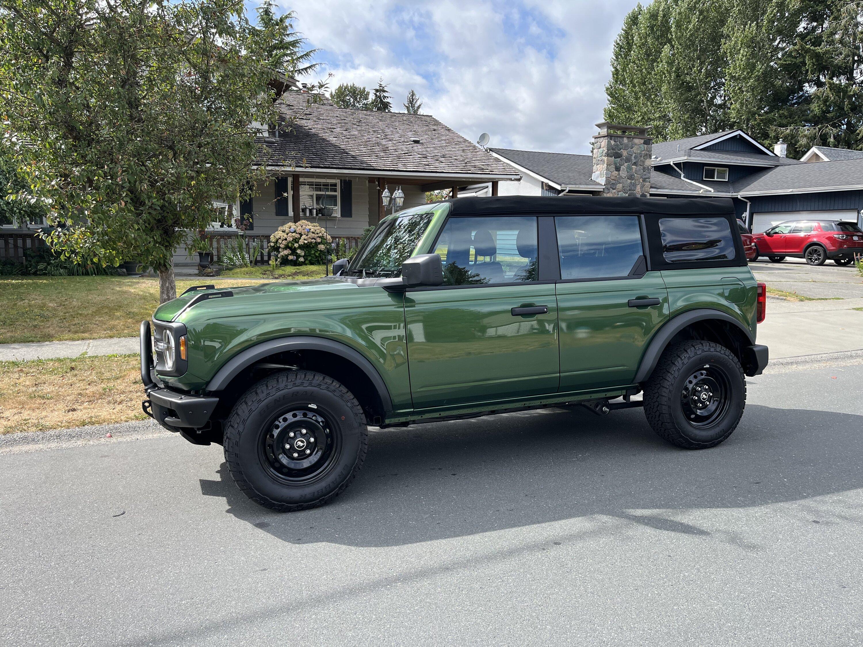 Ford Bronco ERUPTION GREEN Bronco Club 880F8018-E07A-4DA4-89AE-13A52BD16C40