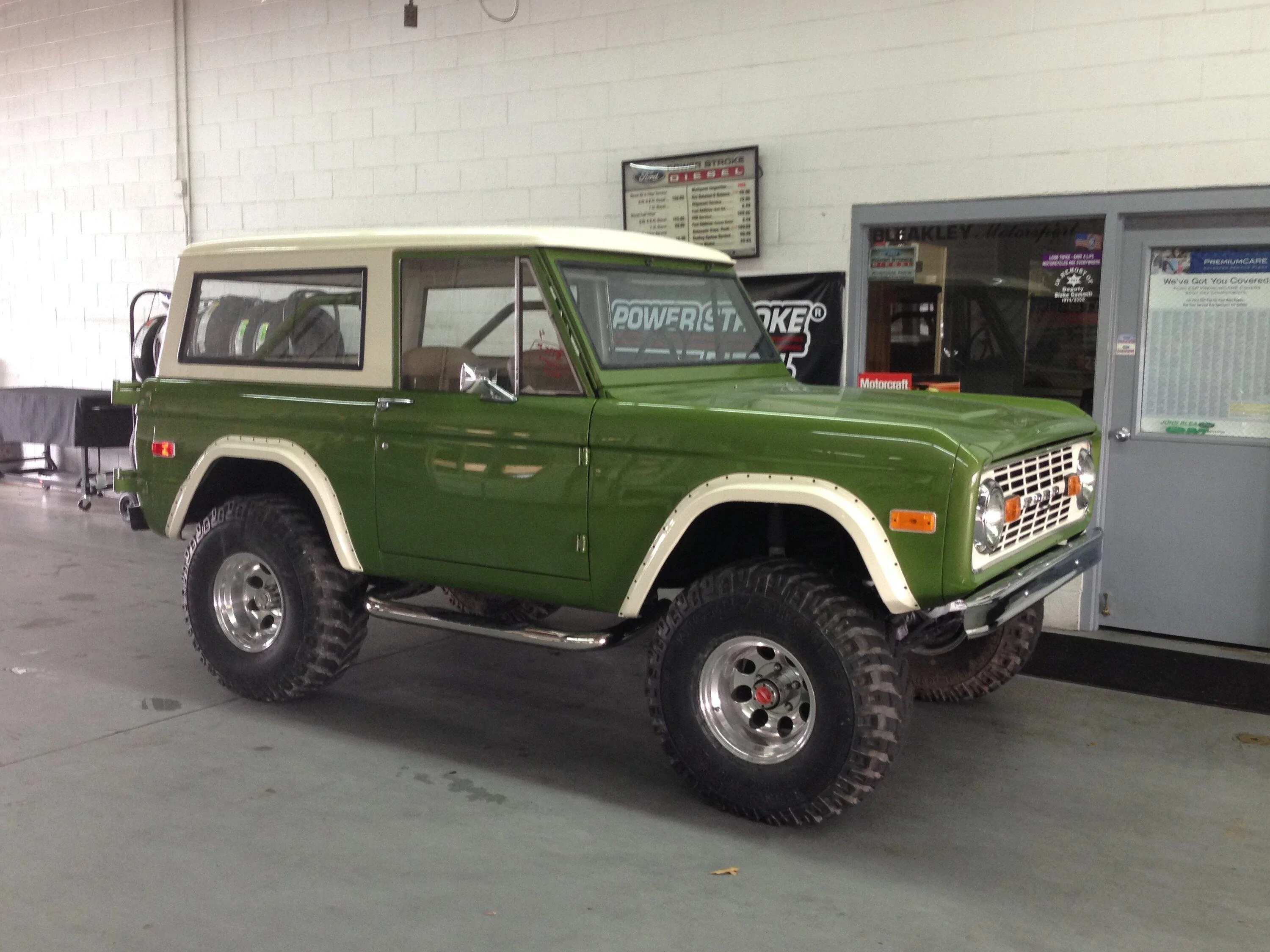Ford Bronco Painting or wrapping a hardtop? 3504DE91-C560-444C-88EF-5DEE80441669
