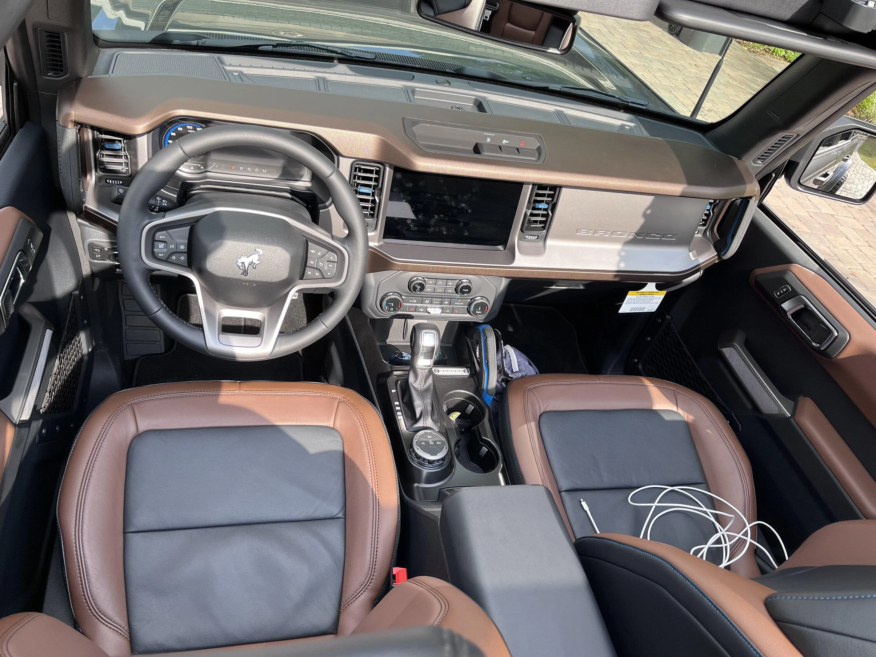Ford Bronco Roast interior from 4dr OBX BF05AADC-CC18-4431-850B-85AD512F619A