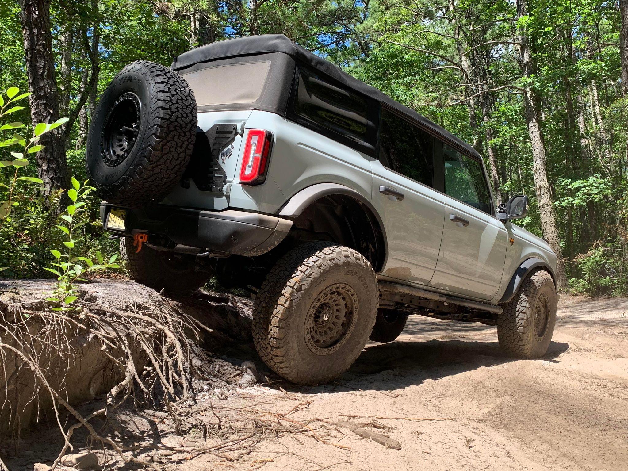 Ford Bronco Help me self-squatch my Badlands 295421994_1289937878482328_5772480620113487925_n (1)