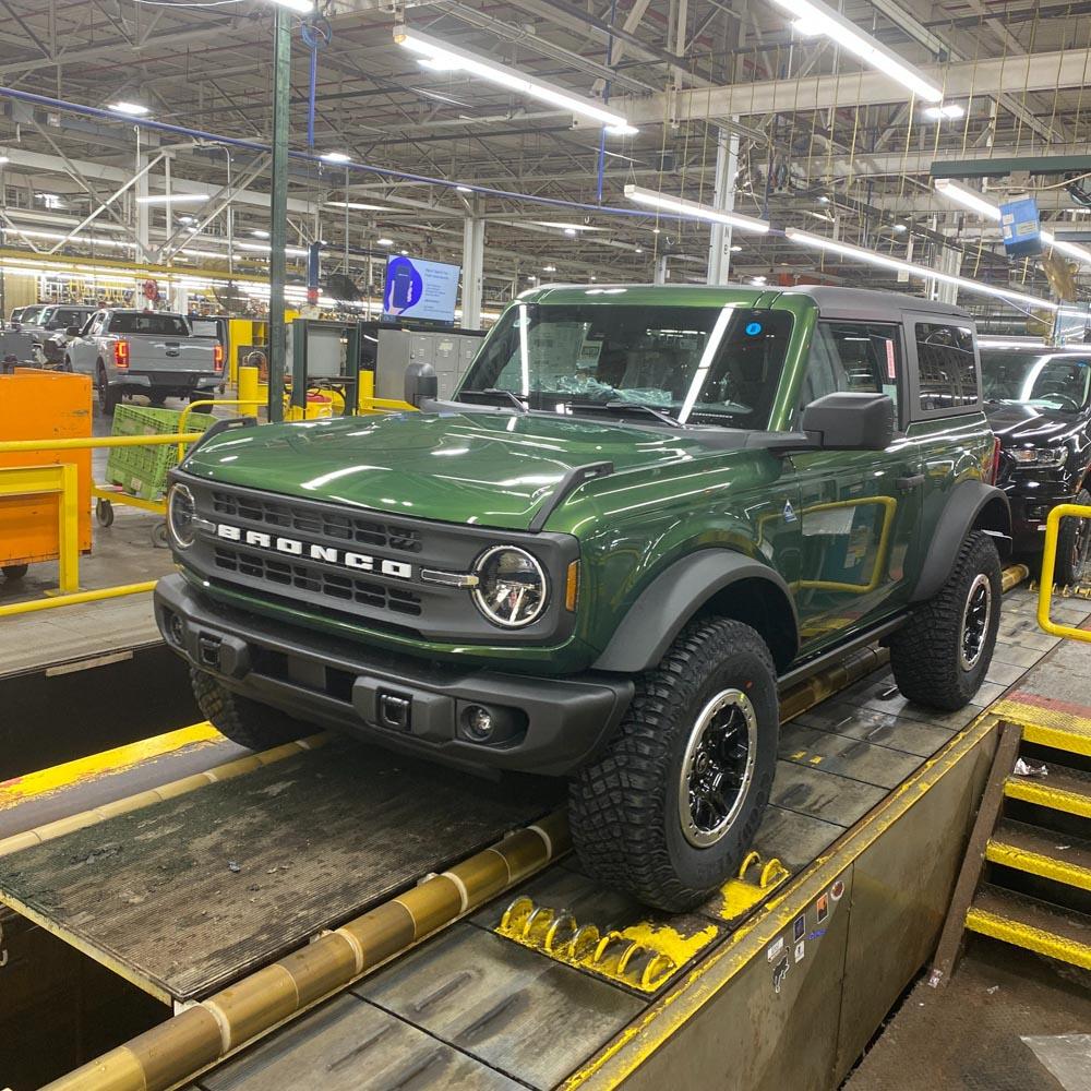 Ford Bronco 8/1/22 Build Week Group image