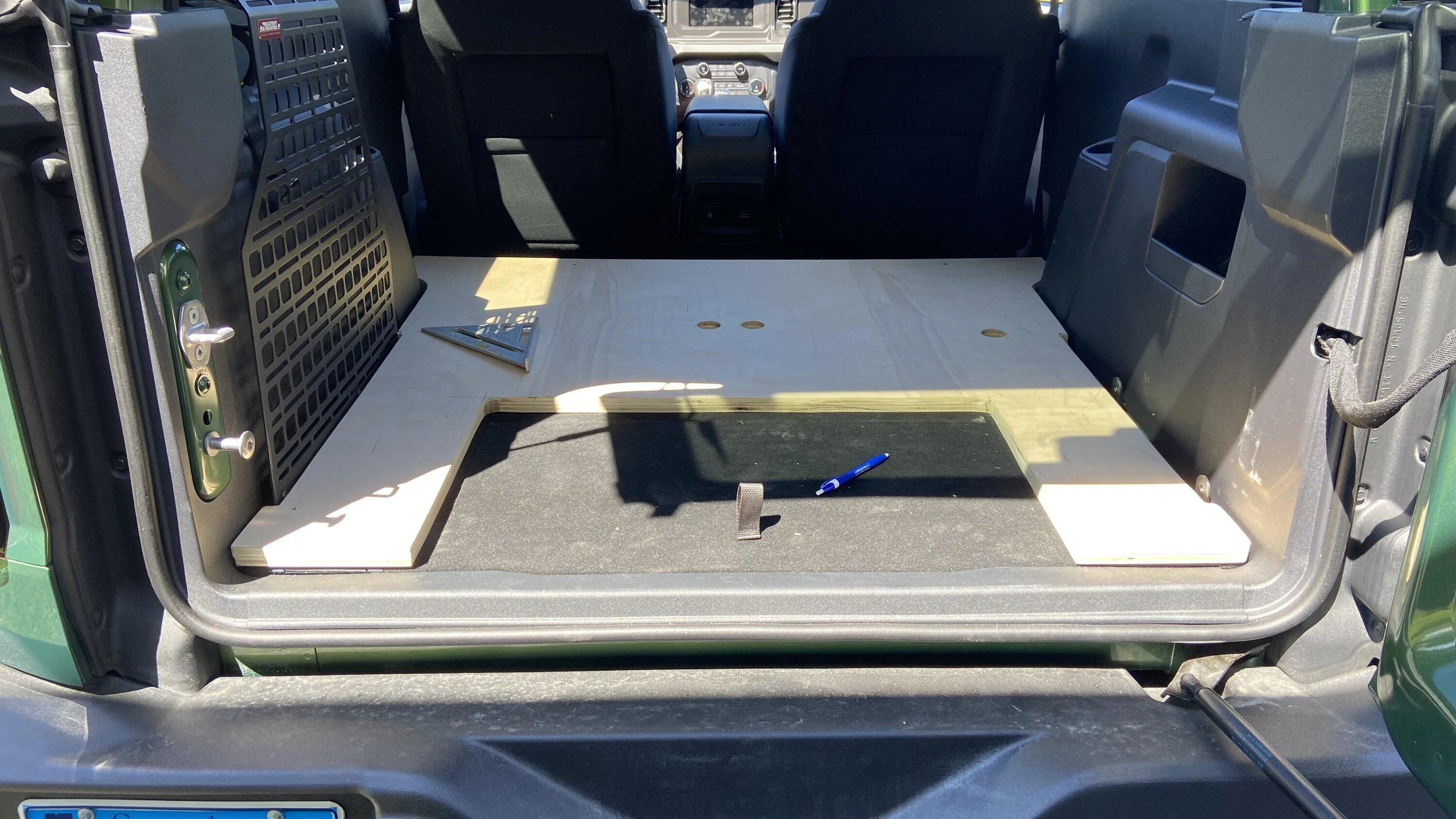Ford Bronco My eruption green 2-Door build E0F14766-6E6D-49E9-9304-A2BE3C5456D2