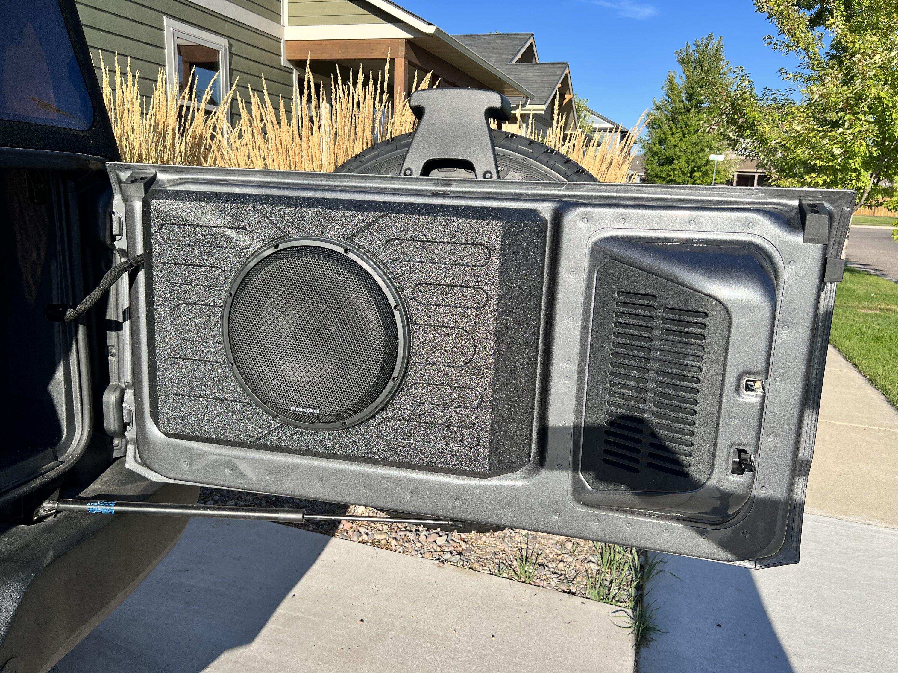 Ford Bronco Stinger off-road swing gate mount subwoofer 1245CB8D-1302-4CF8-9FE9-CAB504A612E7
