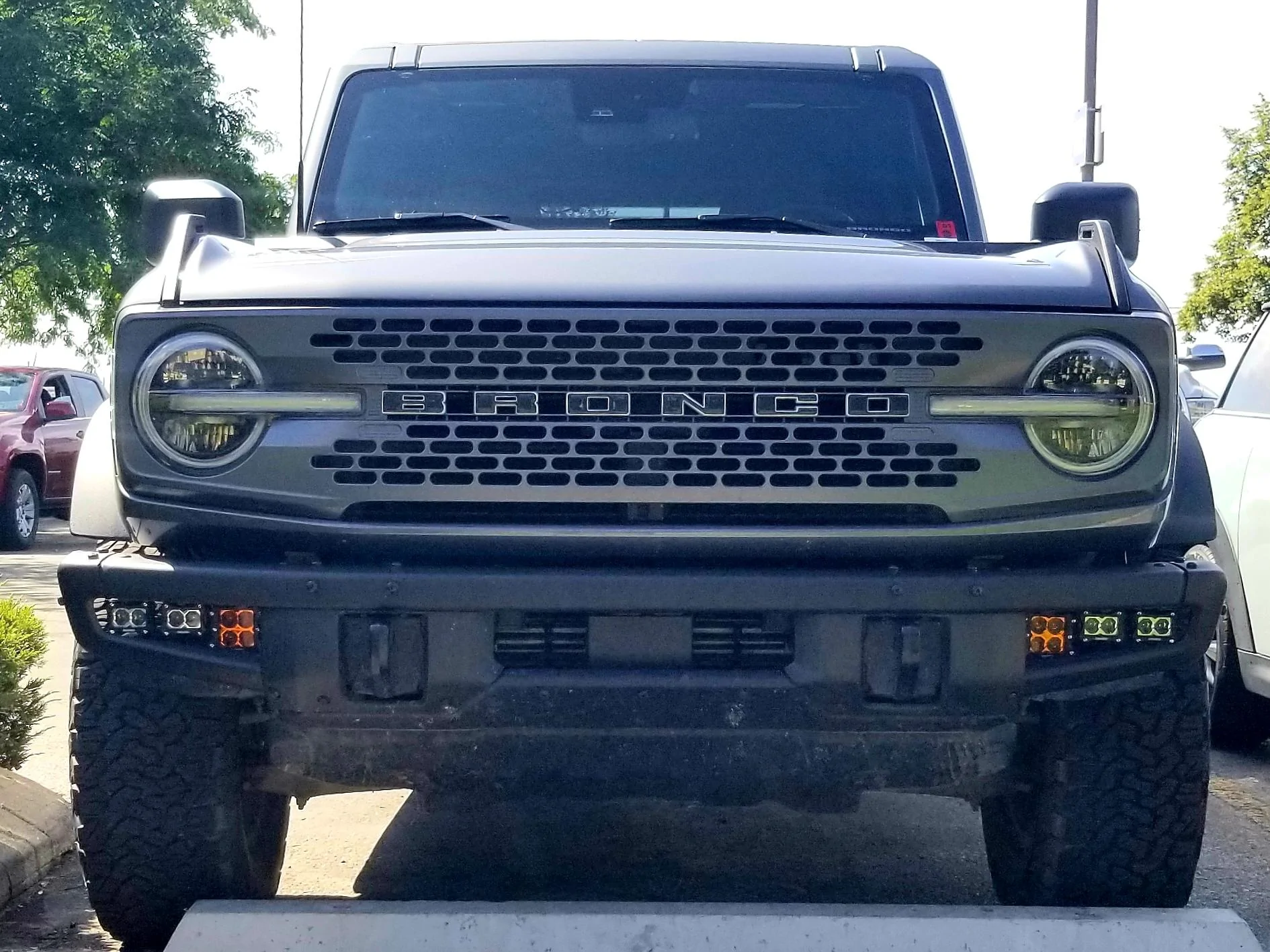 Ford Bronco Heretic Studios lights or Diode Dynamics 20220830_152628