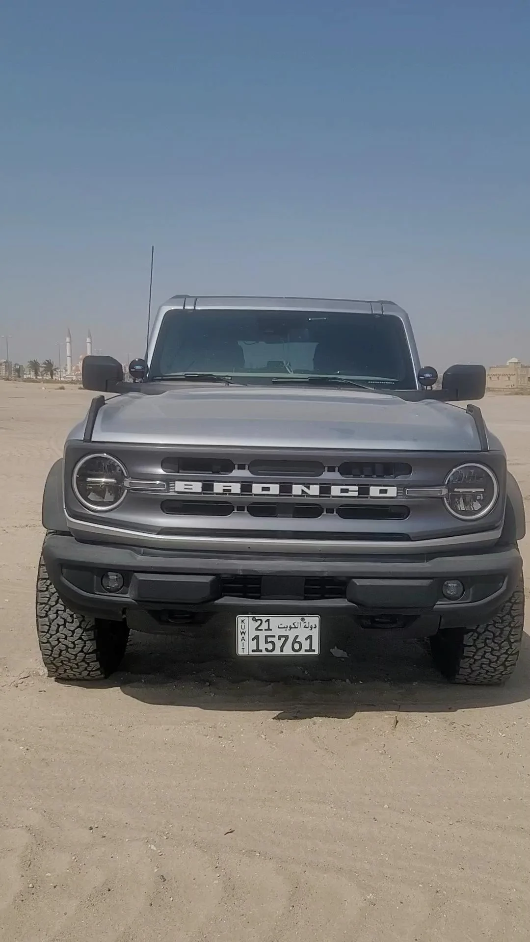 Ford Bronco ICONIC SILVER Bronco Club Picsart_22-08-29_20-18-24-043