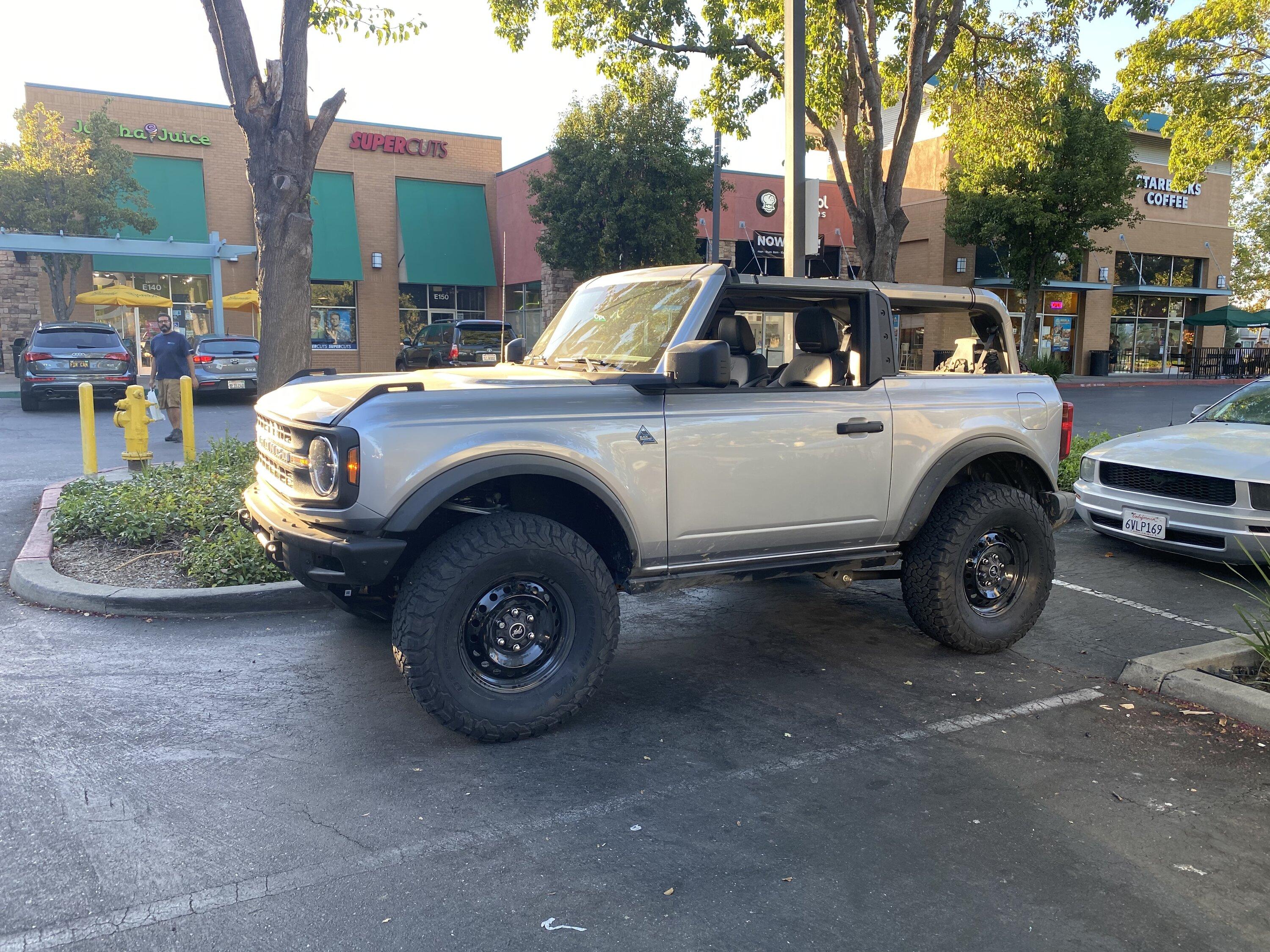 Ford Bronco Flicka, the 2 Door Iconic Silver Bronco on polished revolver mags wheels 683DDBE9-5604-4AAC-9A17-7B997ED8ADA6