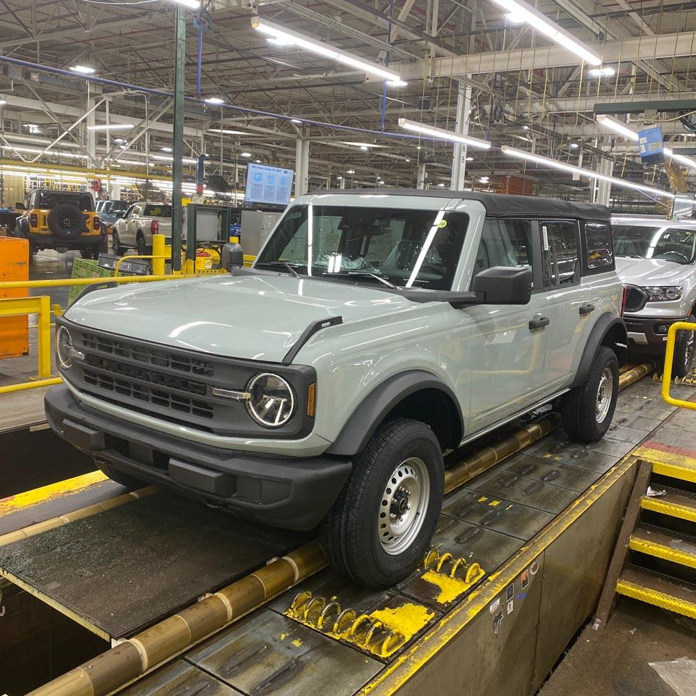 Ford Bronco 8/15/22 Build Week Group 3E8914FD-0C3F-4803-BC50-73157414576C