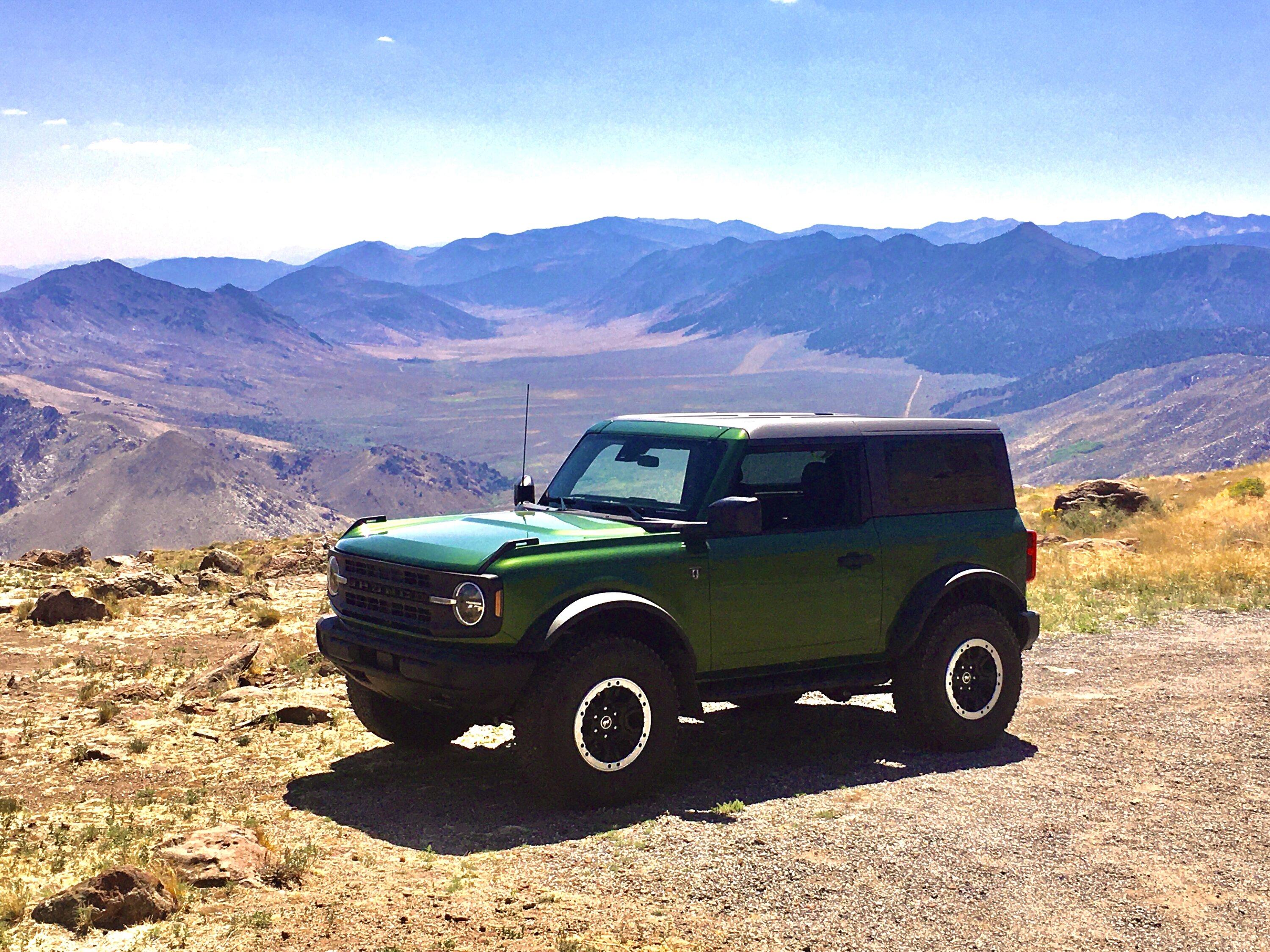 Ford Bronco ERUPTION GREEN Bronco Club D3036714-3622-49BE-AEF5-4C94D5179240