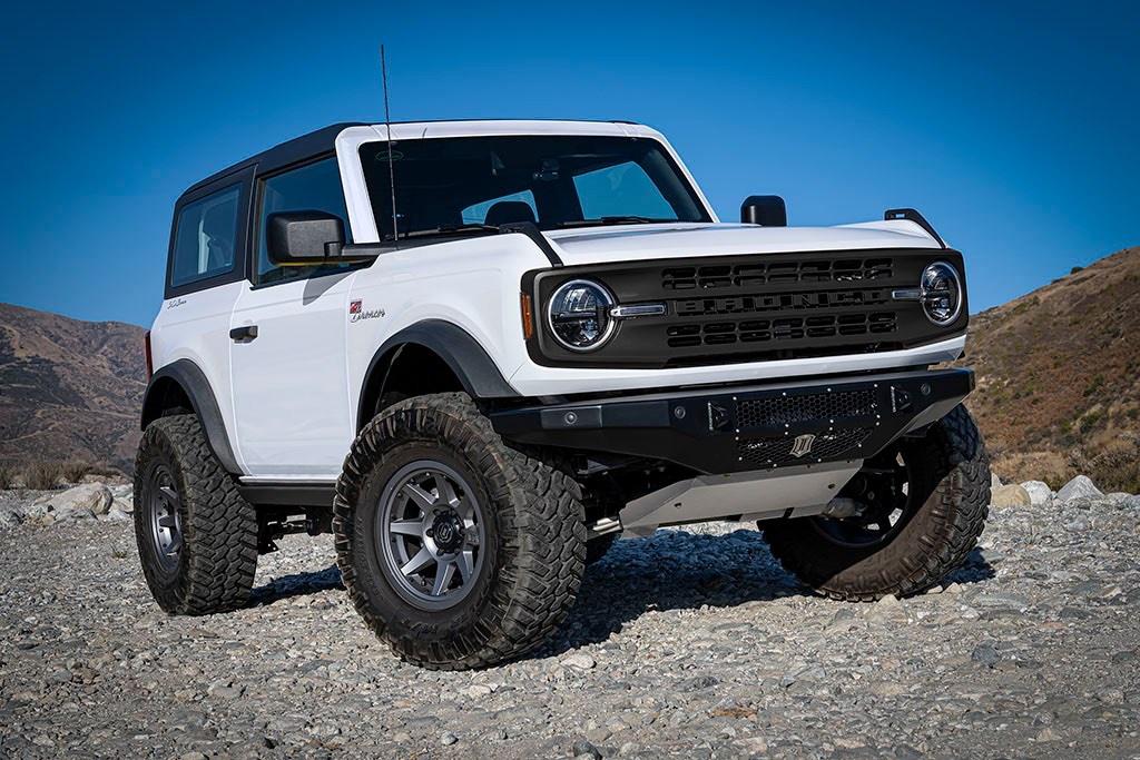 Ford Bronco Super Celebration West - Roll Call 304032193_10226968438493687_8089160643293265756_n