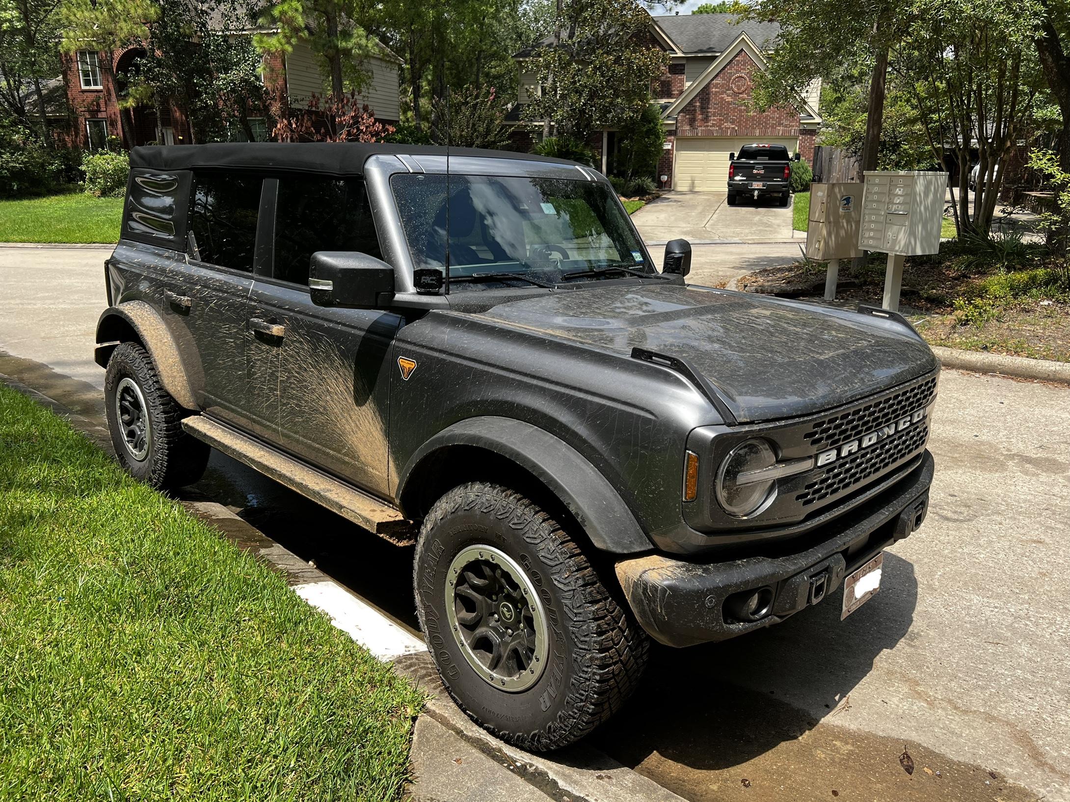 Ford Bronco Jalopnik: Driving the Ford Bronco Made Me Rethink My Solid-Axle Preference 311E1313-C839-4A52-95B3-645A2D64C666