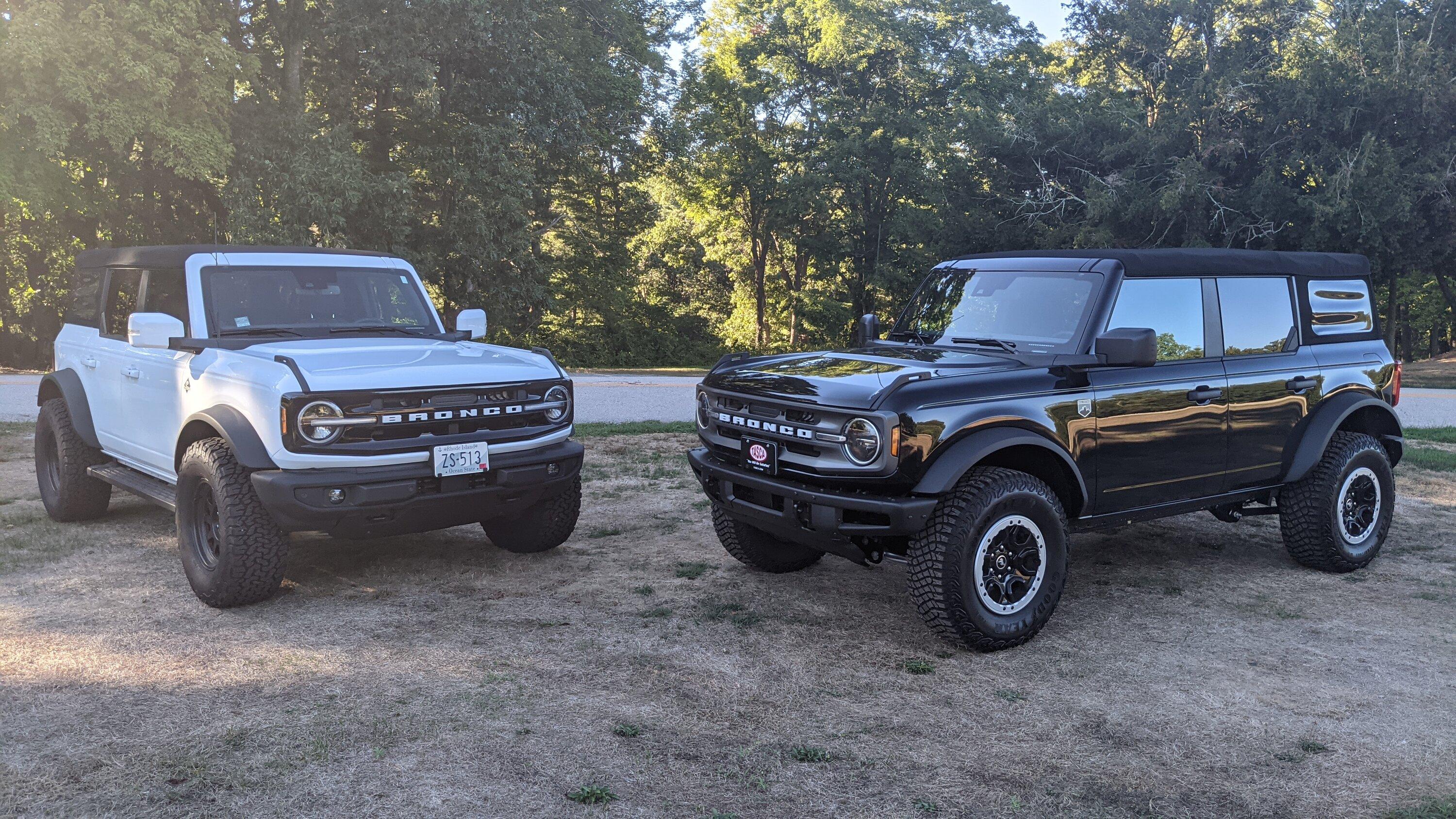 Ford Bronco His & Hers Broncos - Post Yours! PXL_20220901_211413609