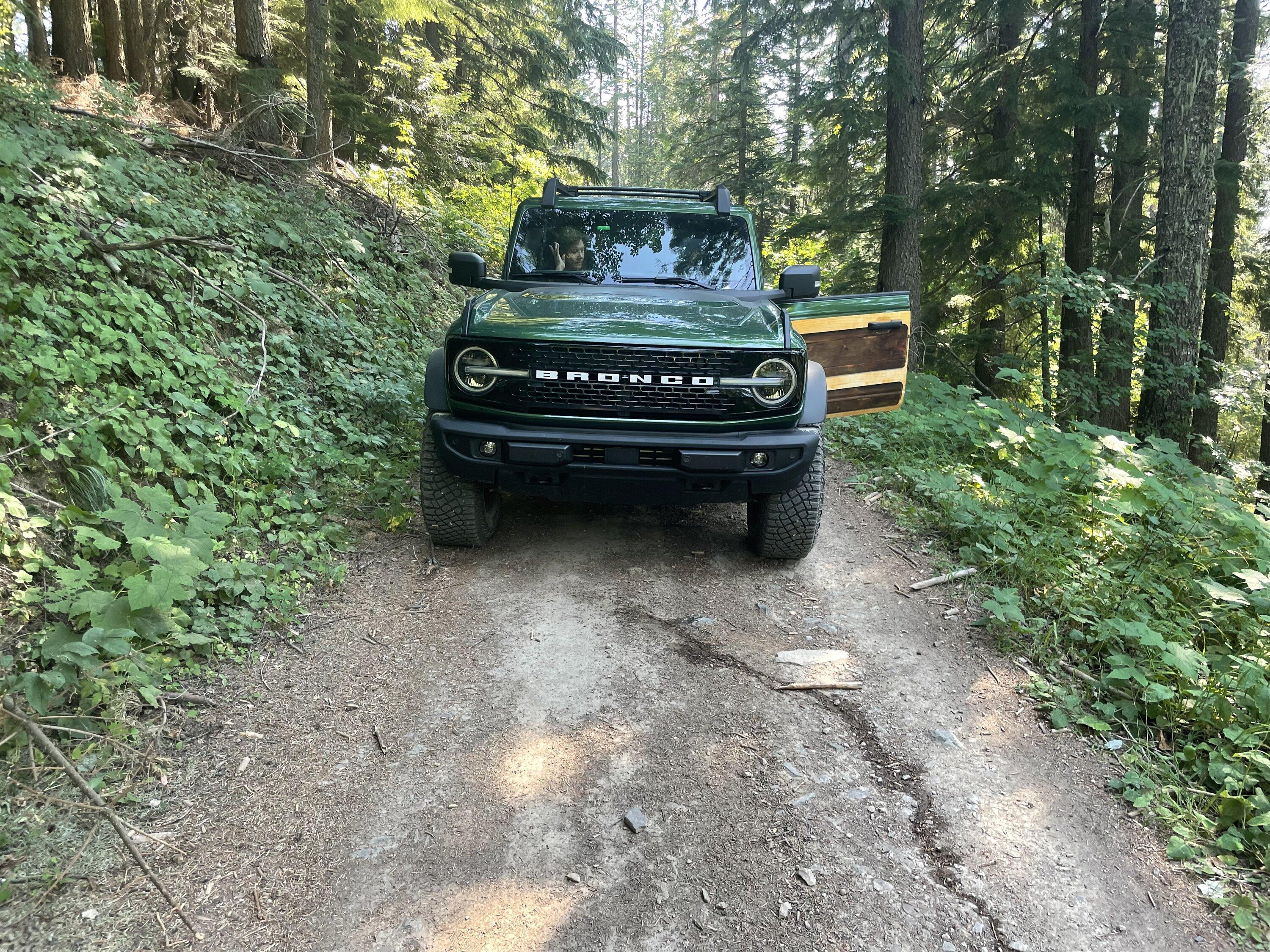 Ford Bronco ERUPTION GREEN Bronco Club 6FA8143D-1BF4-4E8F-A75B-F35A84E9EC89
