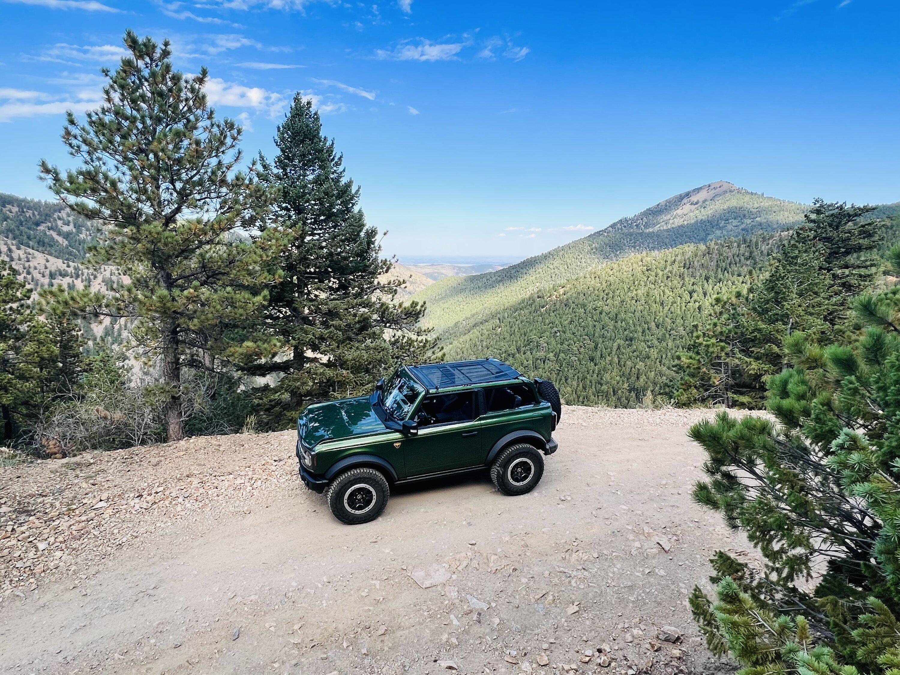 Ford Bronco ERUPTION GREEN Bronco Club IMG_0236.JPG