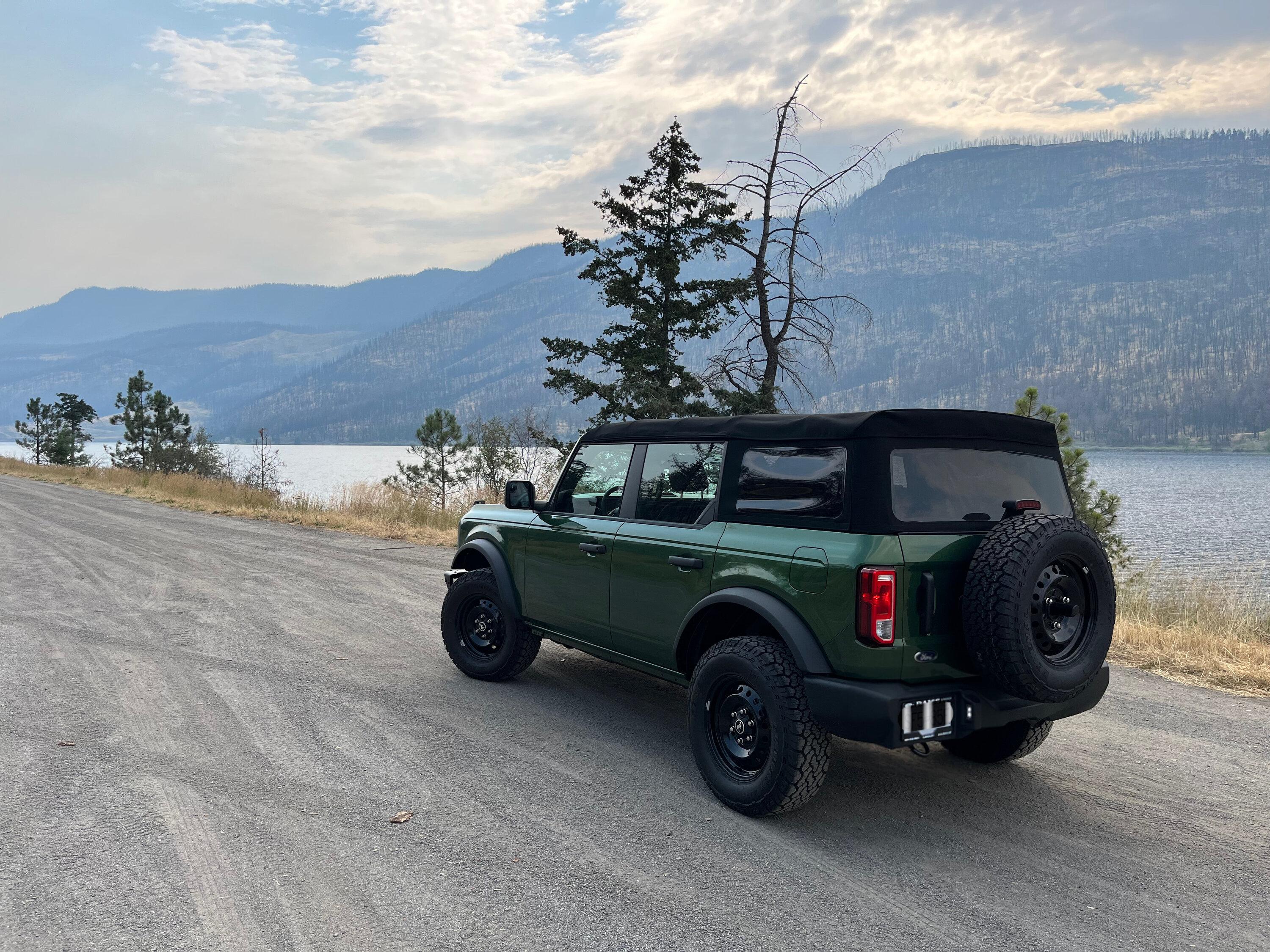 Ford Bronco ERUPTION GREEN Bronco Club 6F629955-178D-4AA7-9B5D-CA34E8C5C0C0