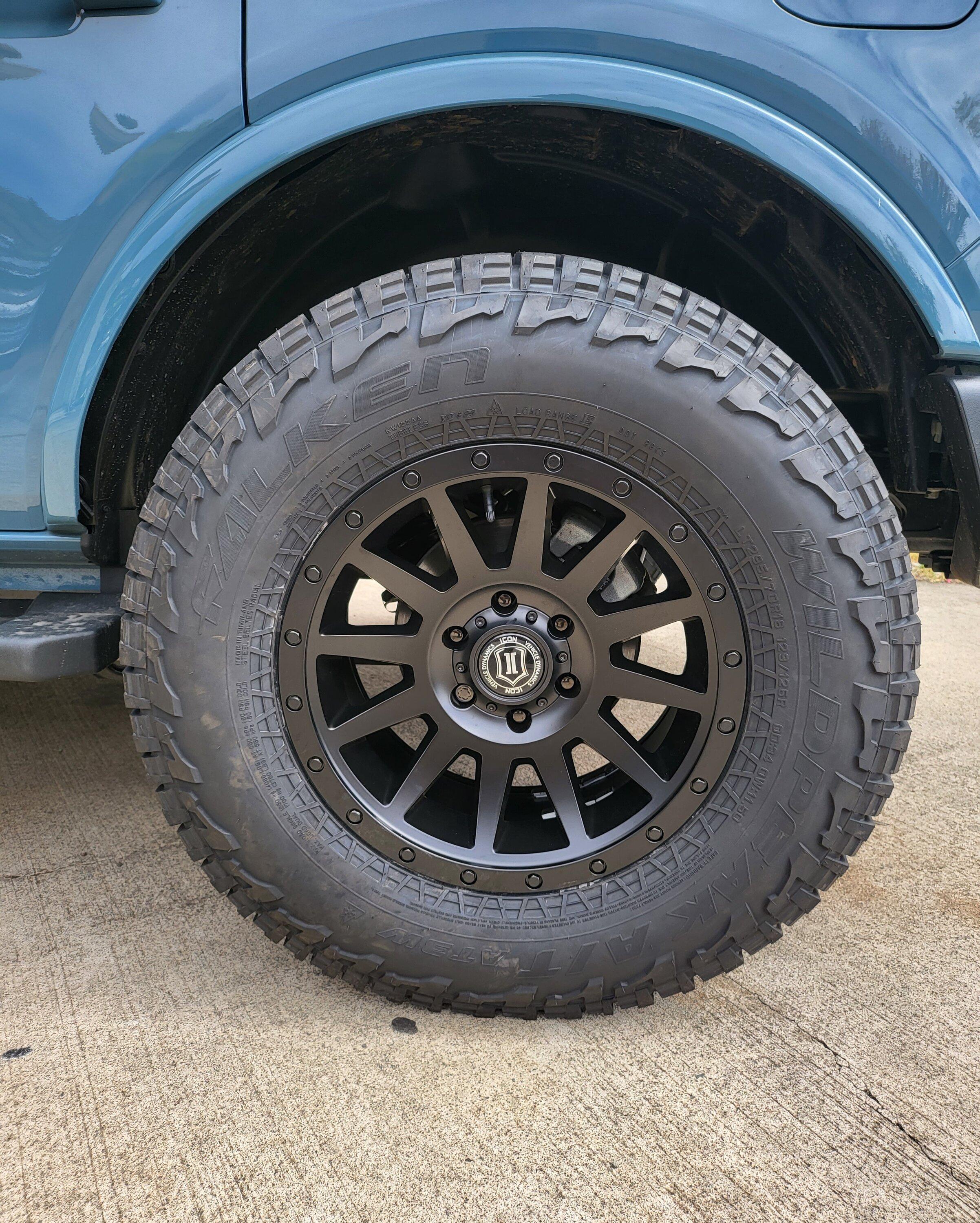 Ford Bronco 17" vs. 18" wheels 20220707_150258