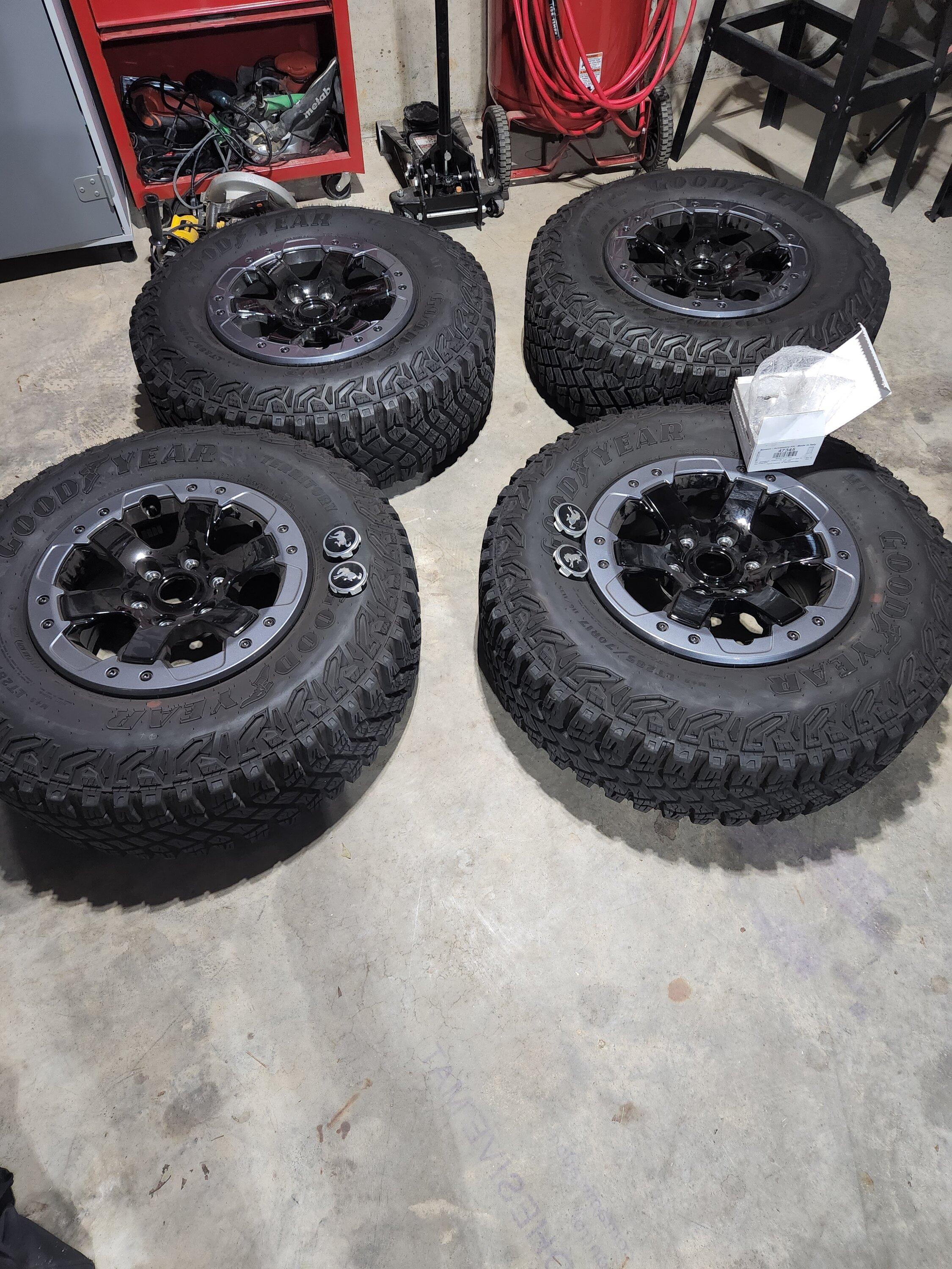 Ford Bronco Thread Tires