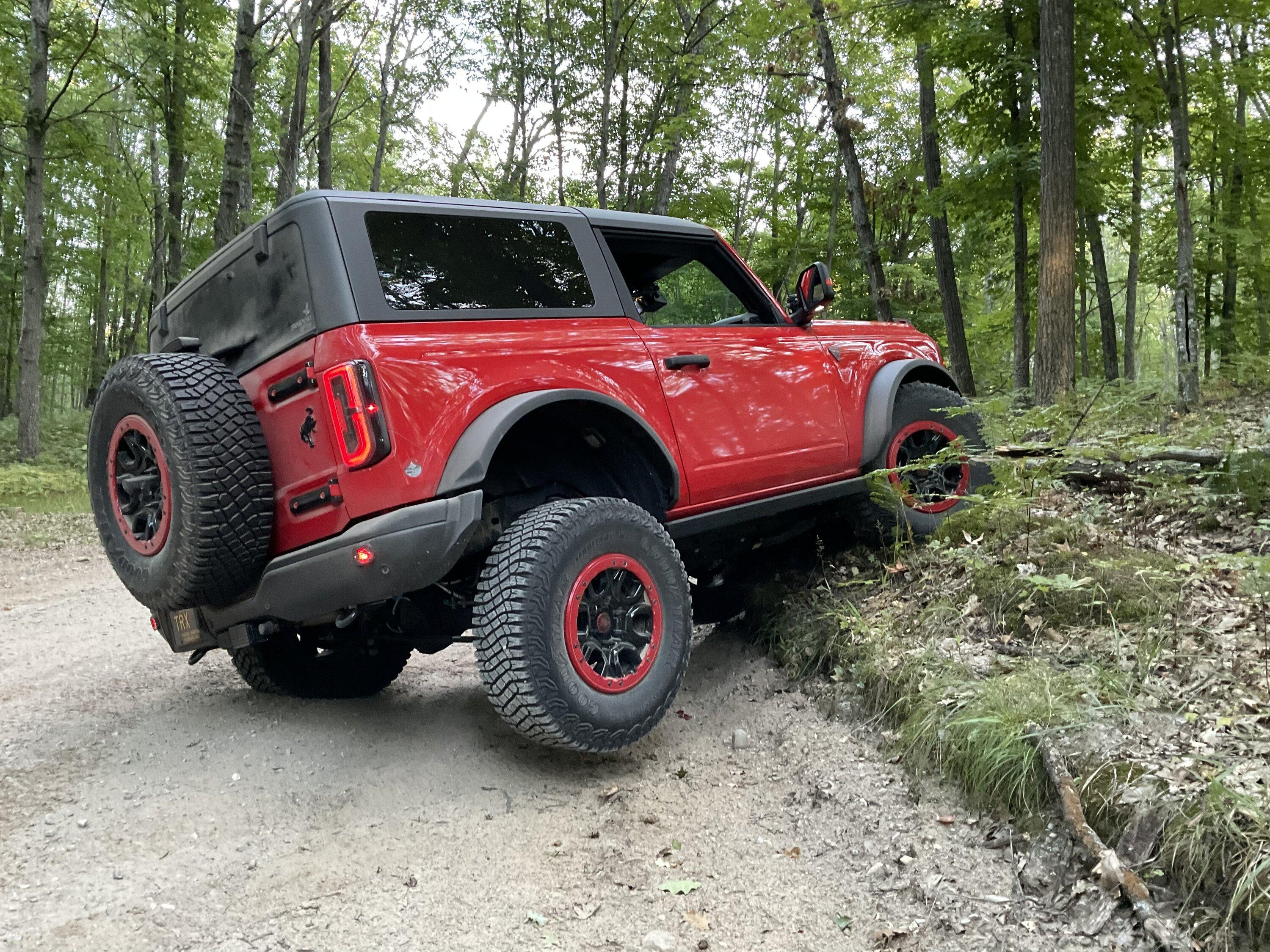 Ford Bronco What did you do TO / WITH your Bronco today? 👨🏻‍🔧🧰🚿🛠 D0103902-B558-4A0A-BA7F-FD858DE861B7