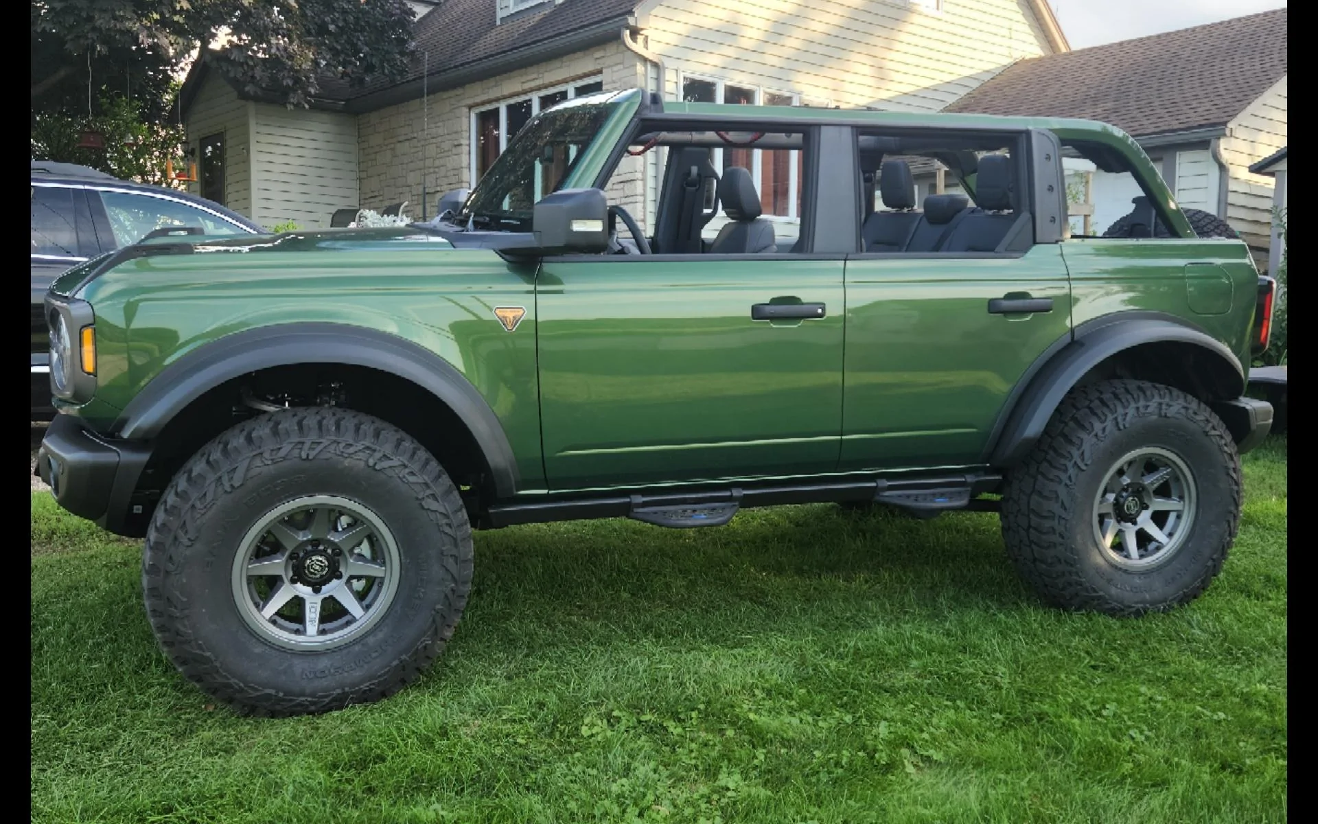 Ford Bronco ERUPTION GREEN Bronco Club Screenshot_20220903-102901_Gmail