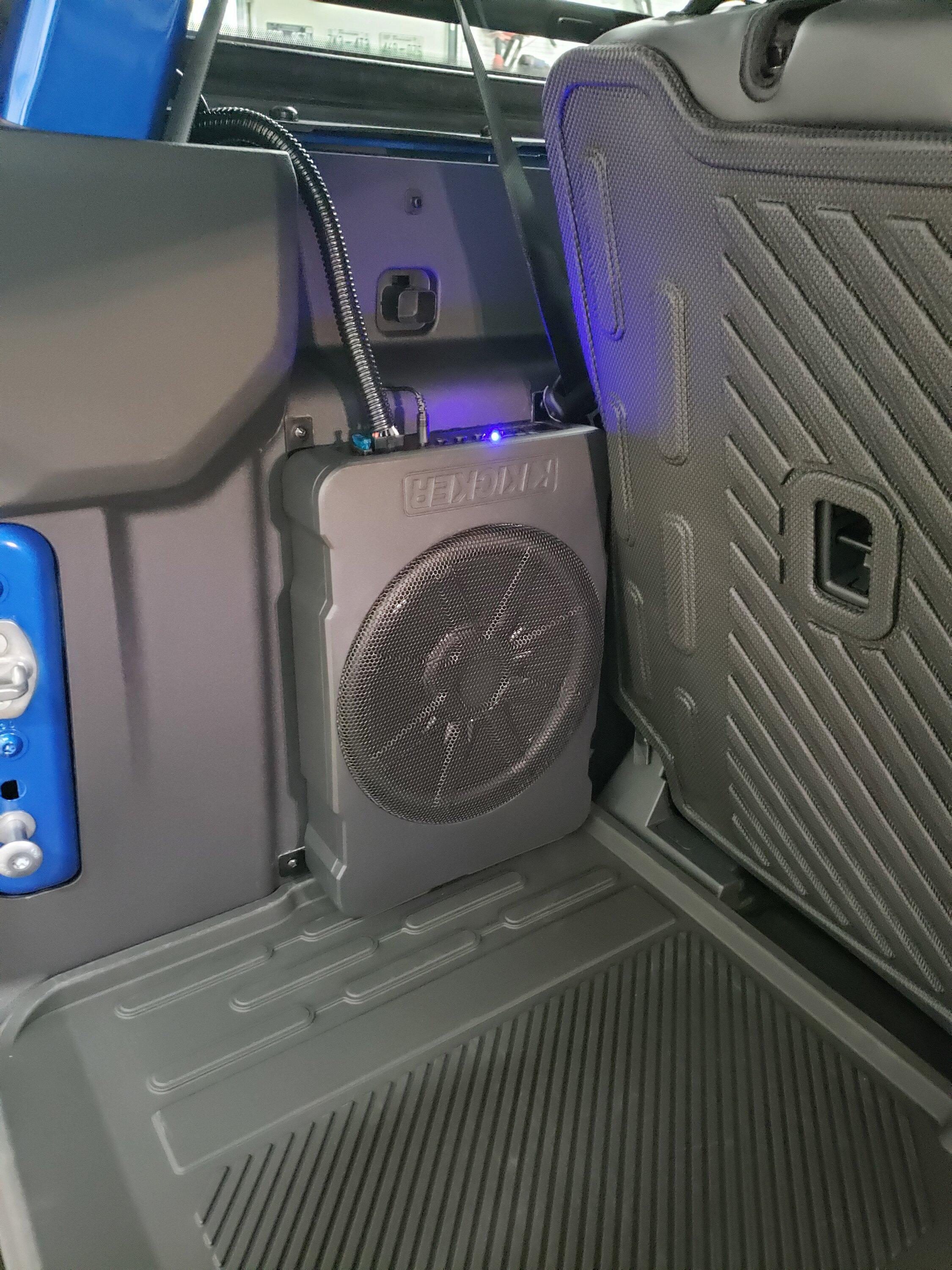Ford Bronco Kicker Key Amp 200.4 Install DIY Video - Do this first! 20220818_182803