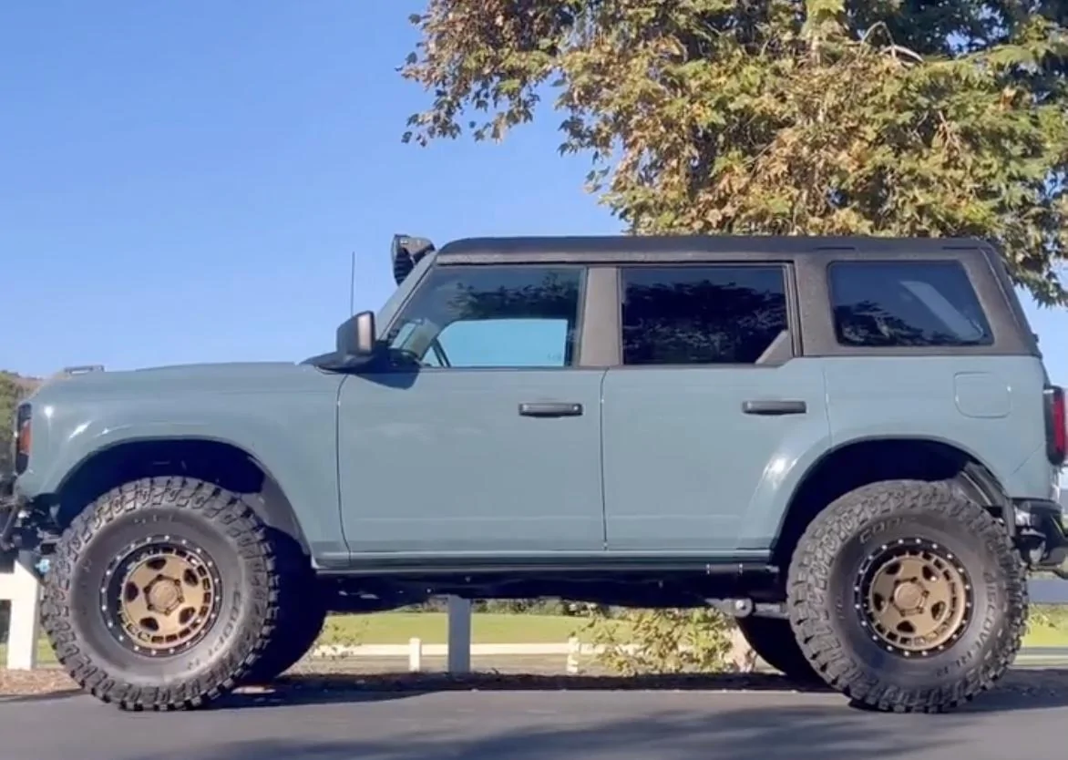 Ford Bronco Adv Fiberglass hardtop preview (by Advanced Fiberglass Concepts) adv fiberglass hardtop ford bronco