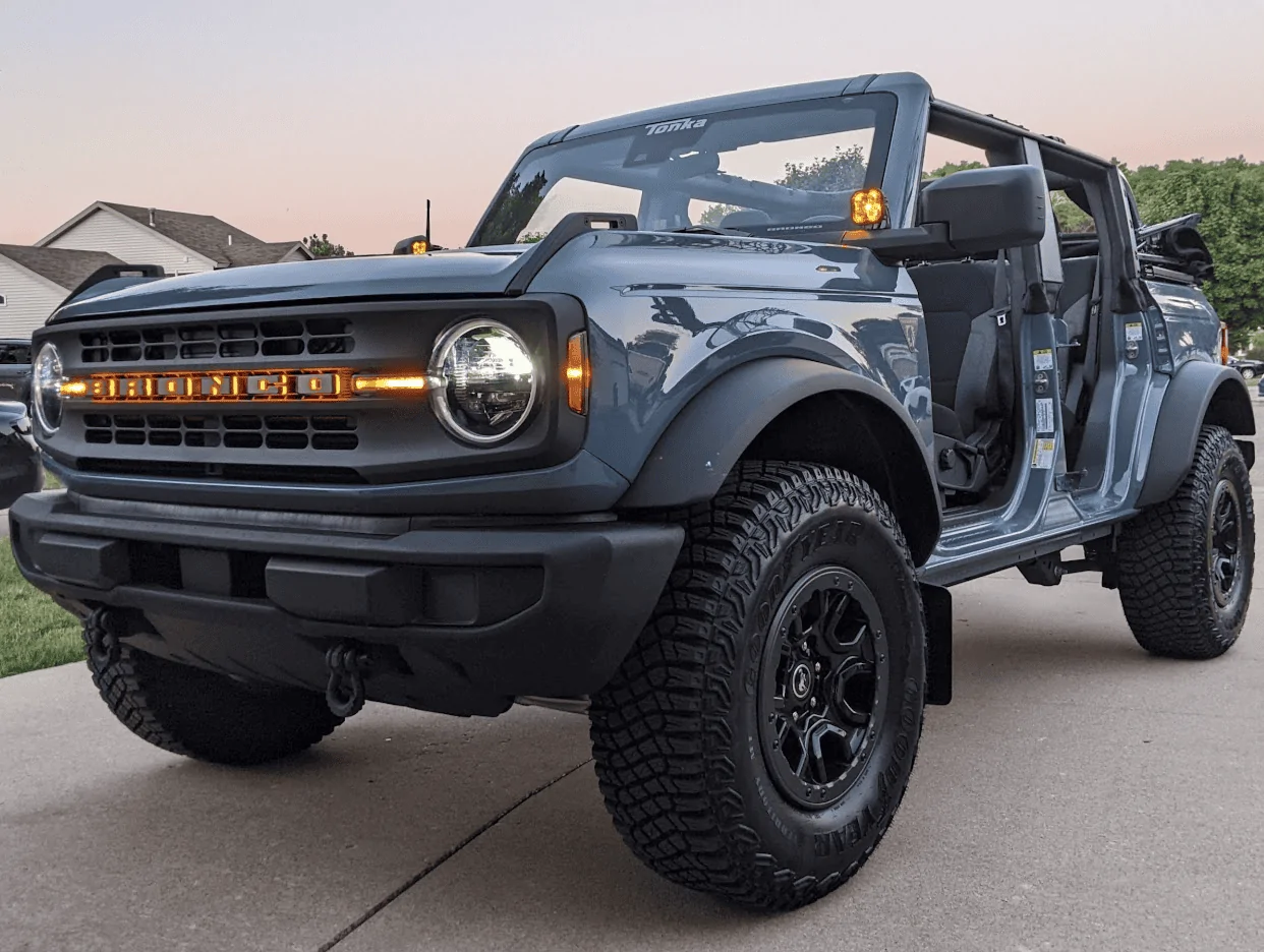 Ford Bronco Stereo system upgrade 1662599086094