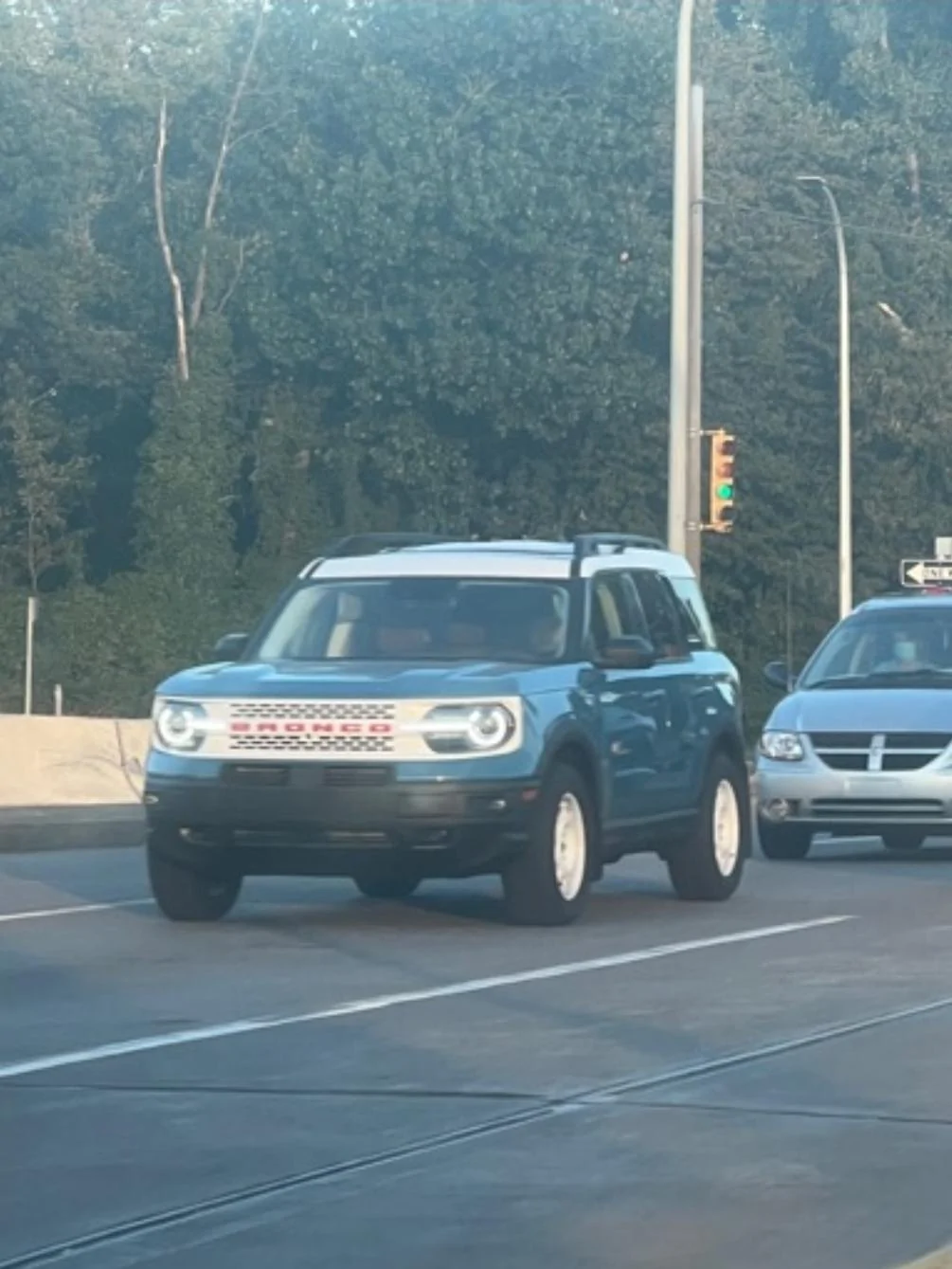 Ford Bronco Peak Blue Metallic color spied on Bronco Sport Screenshot_20220908-202159_Chrom