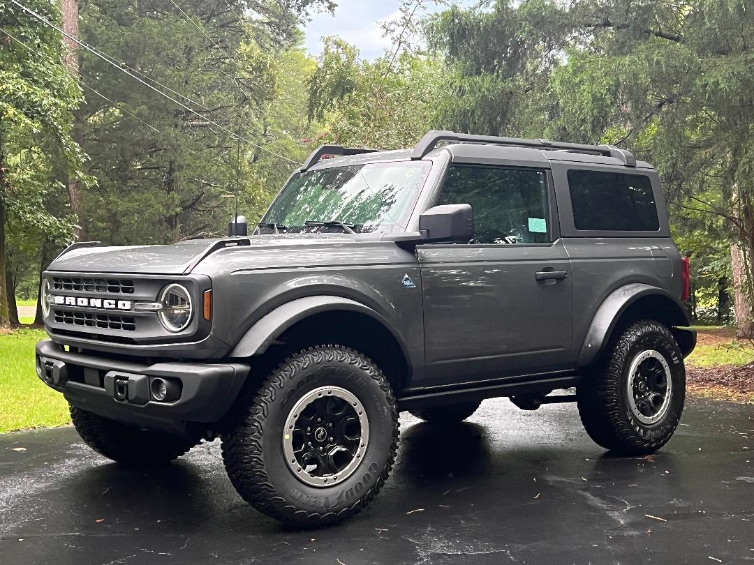 Ford Bronco Is it really worth the wait? first pic new bronco 9,9,22