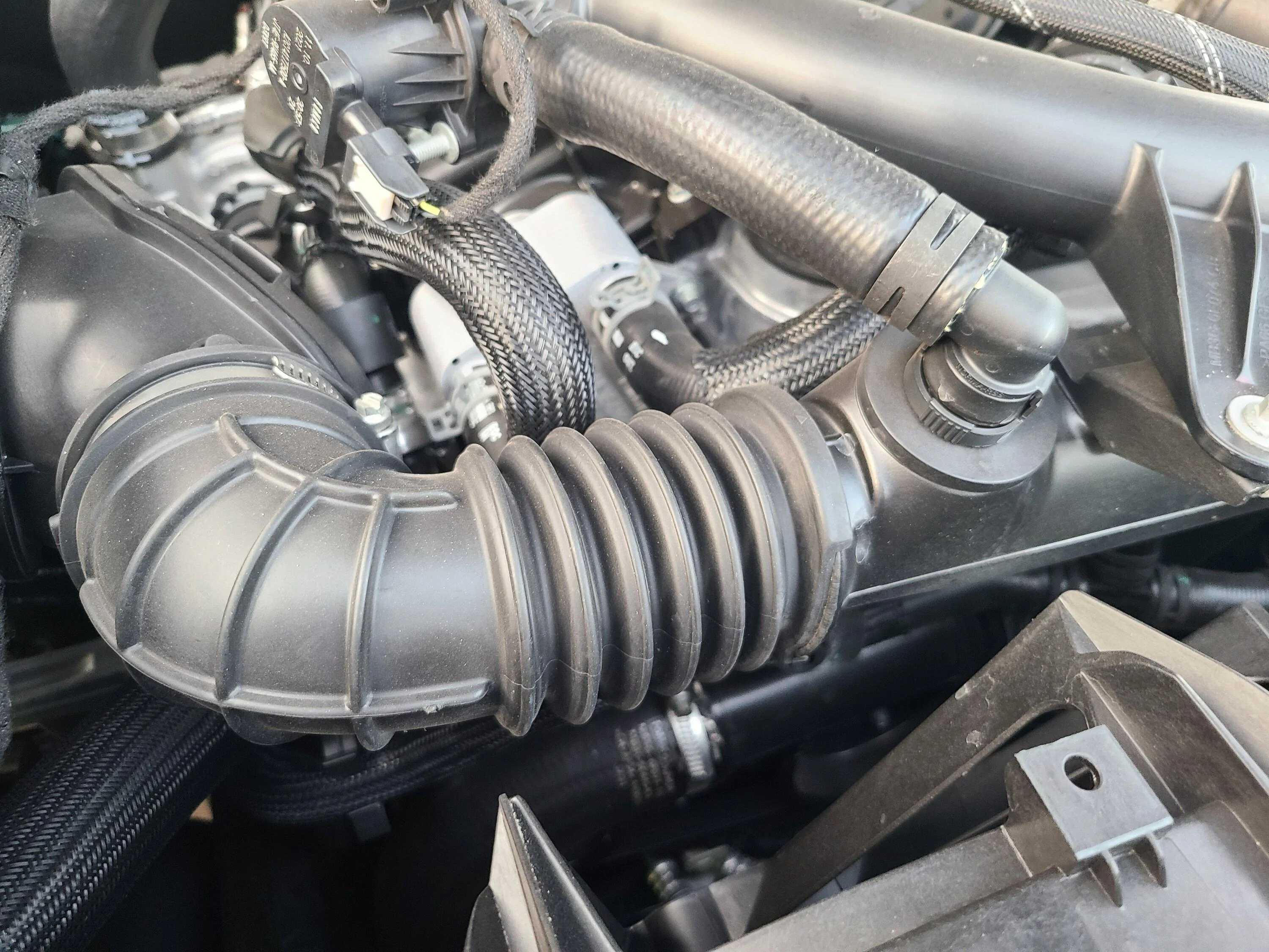 Ford Bronco Turbo inlet duct appears collapsed 20220910_190754
