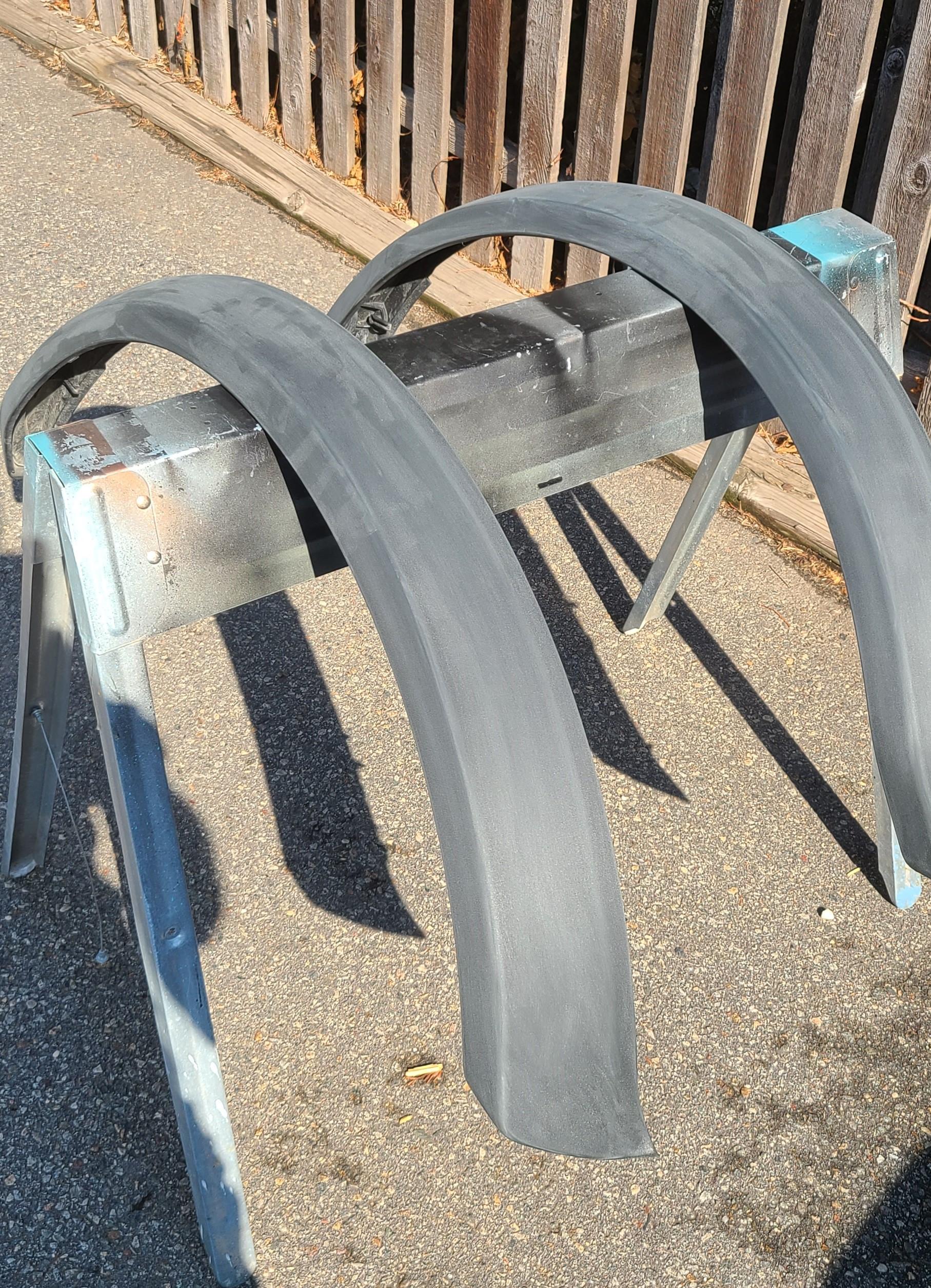 Ford Bronco Wrapped my fender flares with carbon fiber 20220820_094035 (2)