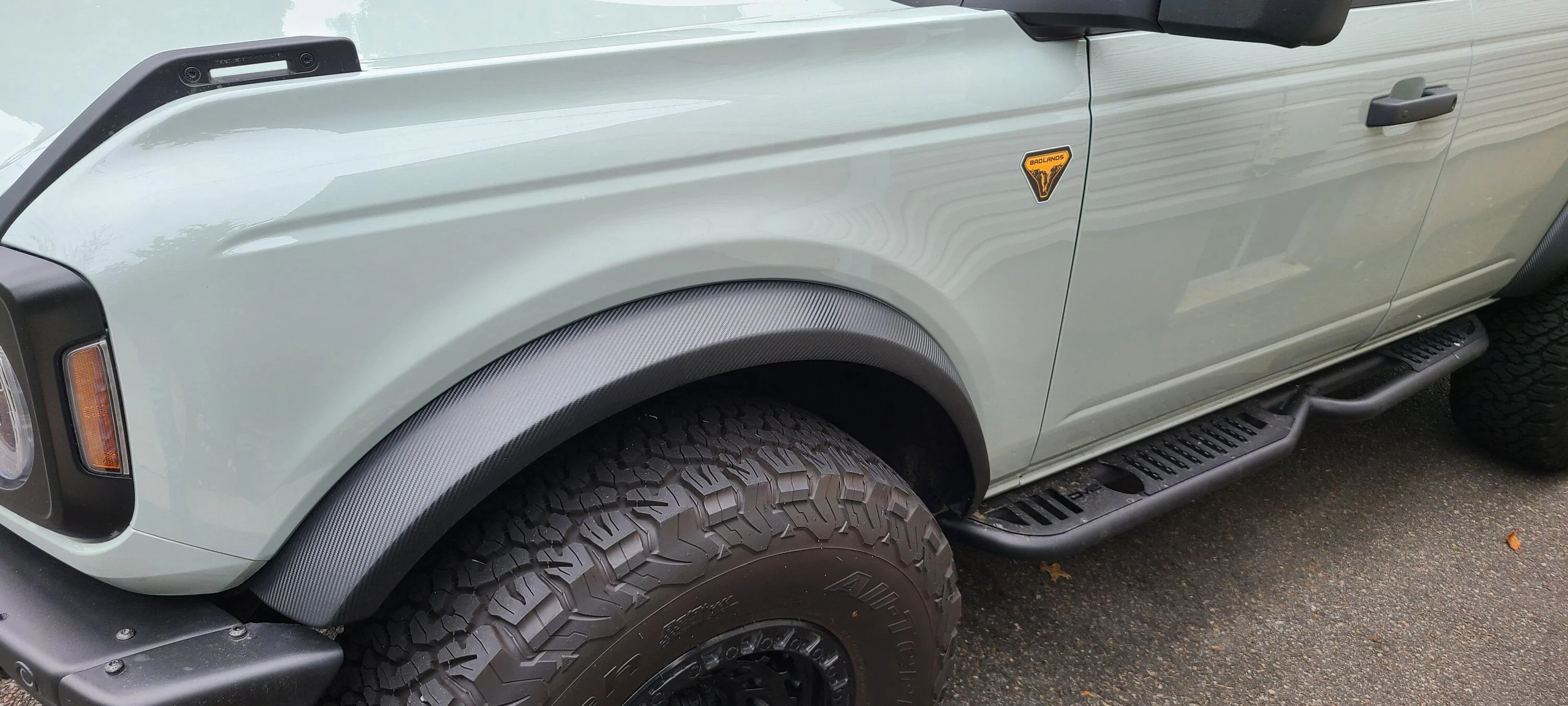 Ford Bronco Wrapped my fender flares with carbon fiber 20220911_084013