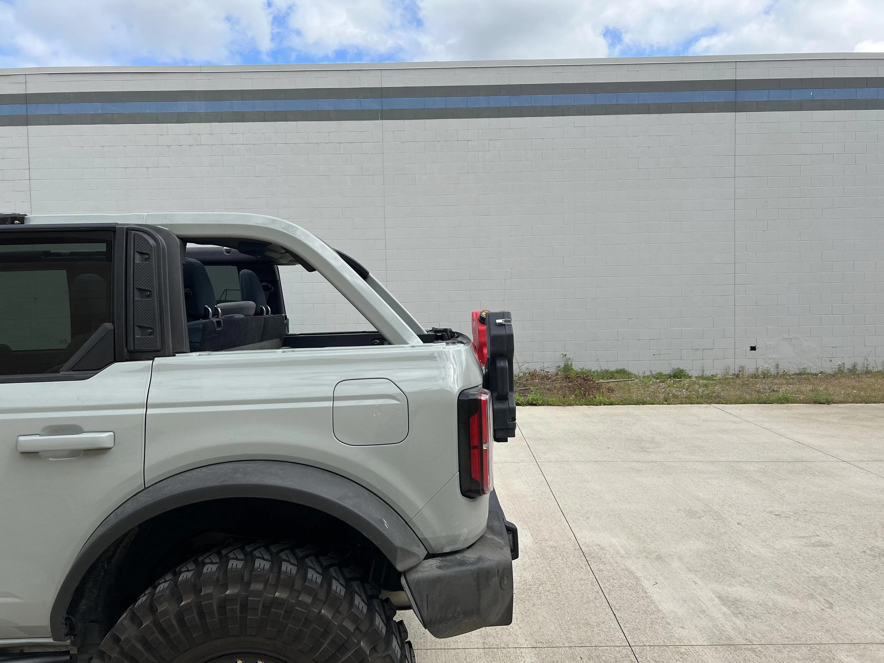 Ford Bronco NEW Modular Spare Tire Delete / RotopaX Mount / License Plate Relocate IMG_3976