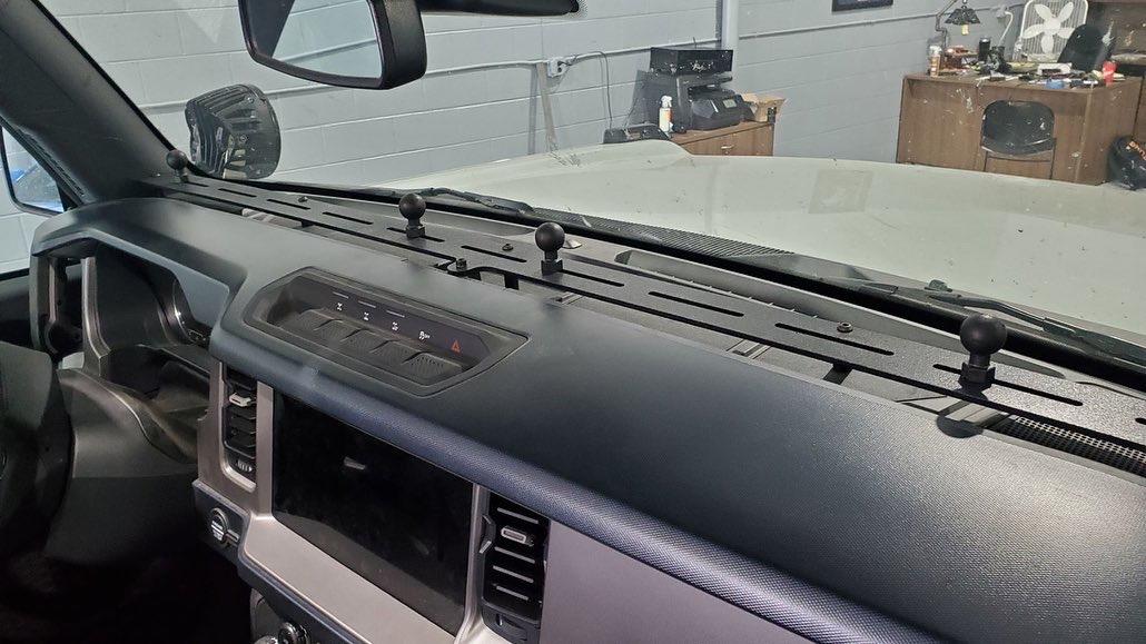 Ford Bronco New Full-Width Dash Accessory Mount 1A1614E8-394A-4241-B3D0-84F90552C98D.JPG