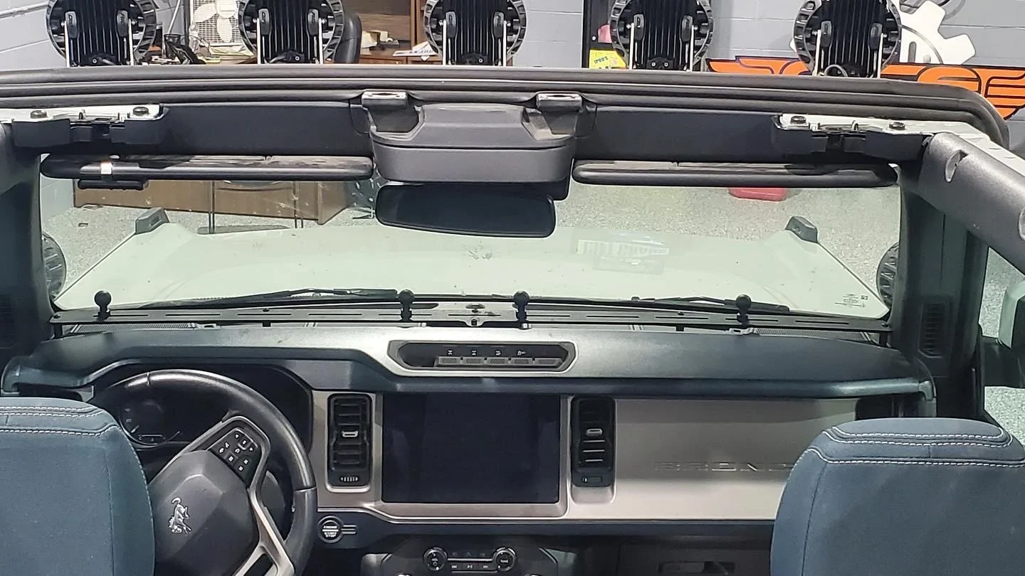 Ford Bronco New Full-Width Dash Accessory Mount E9E06C1E-2001-4283-97ED-8288D809DA13