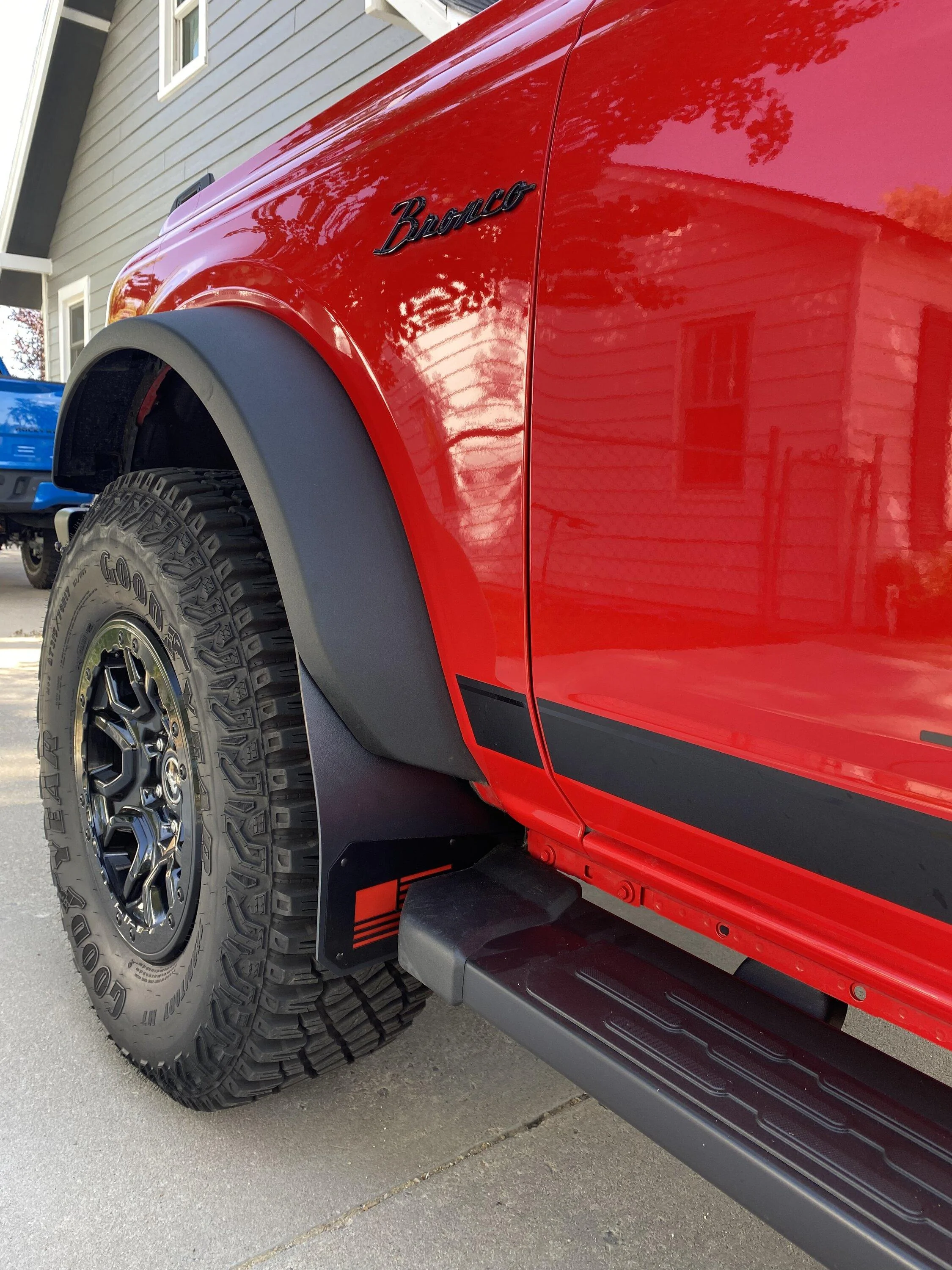 Ford Bronco I've Search (Mud Flaps) and ask for flexible Recommendations F5CBDE79-258B-4FCE-8519-B7D2F165FFE9