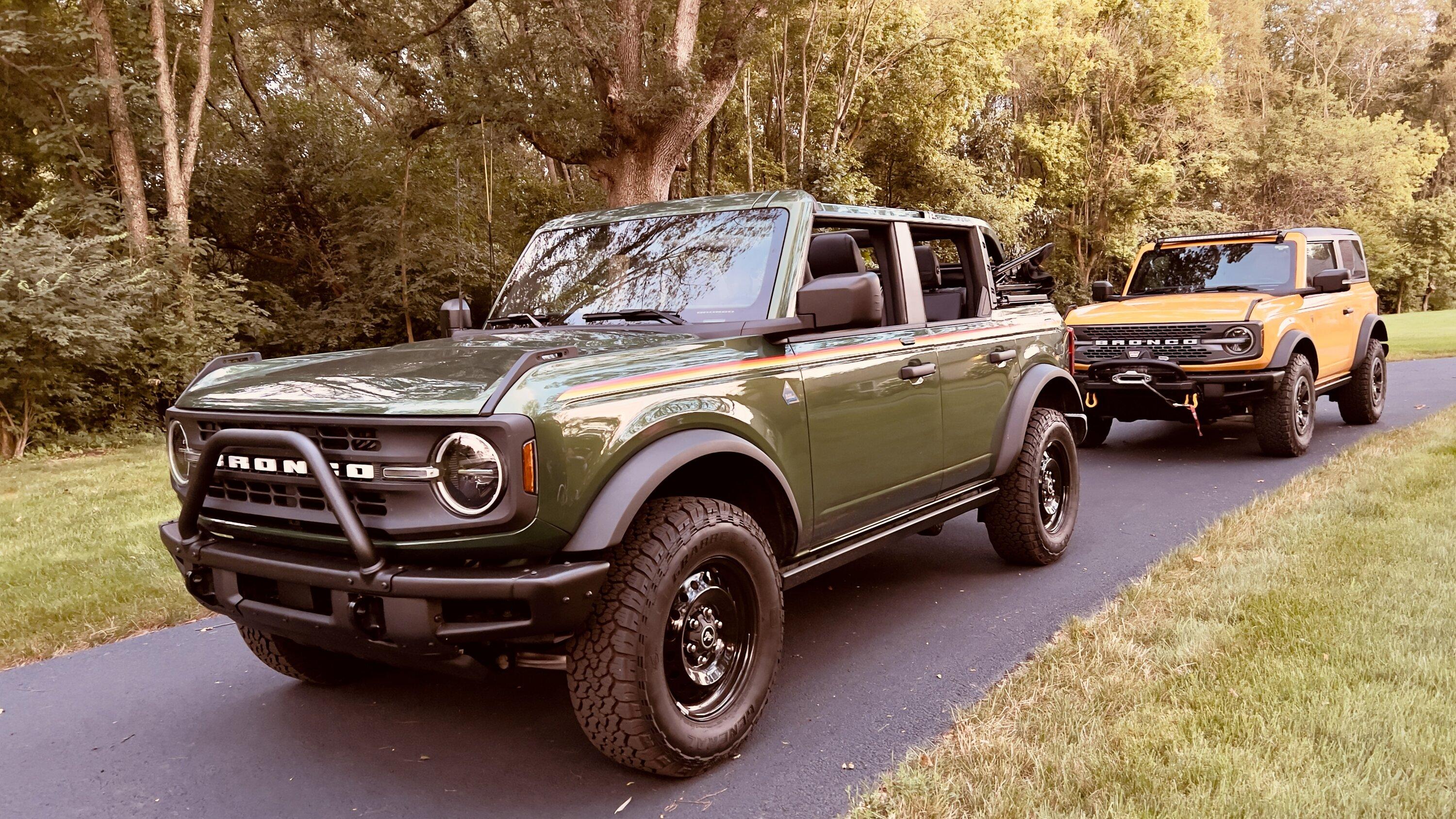 Ford Bronco His & Hers Broncos - Post Yours! IMG_1479
