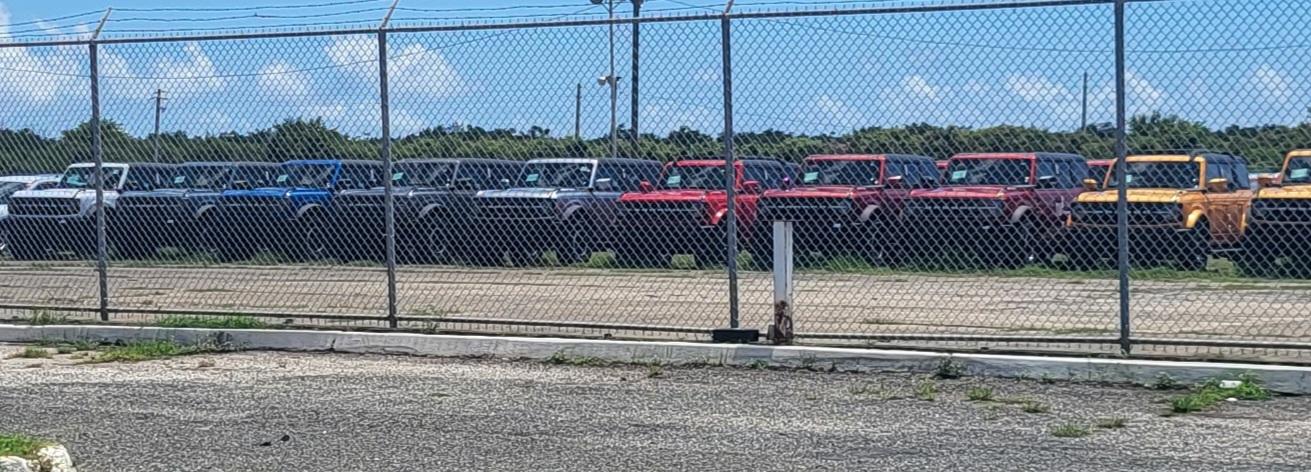 Ford Bronco Found Hundreds of Bronco in Puerto Rico in a Ford dealership 20220914_115813-