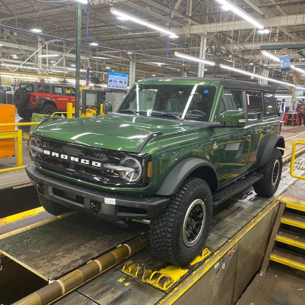 Ford Bronco 8/29/2022 Build Week Group 5080C3A1-CD6A-4FF2-8E01-ED294A09BA06