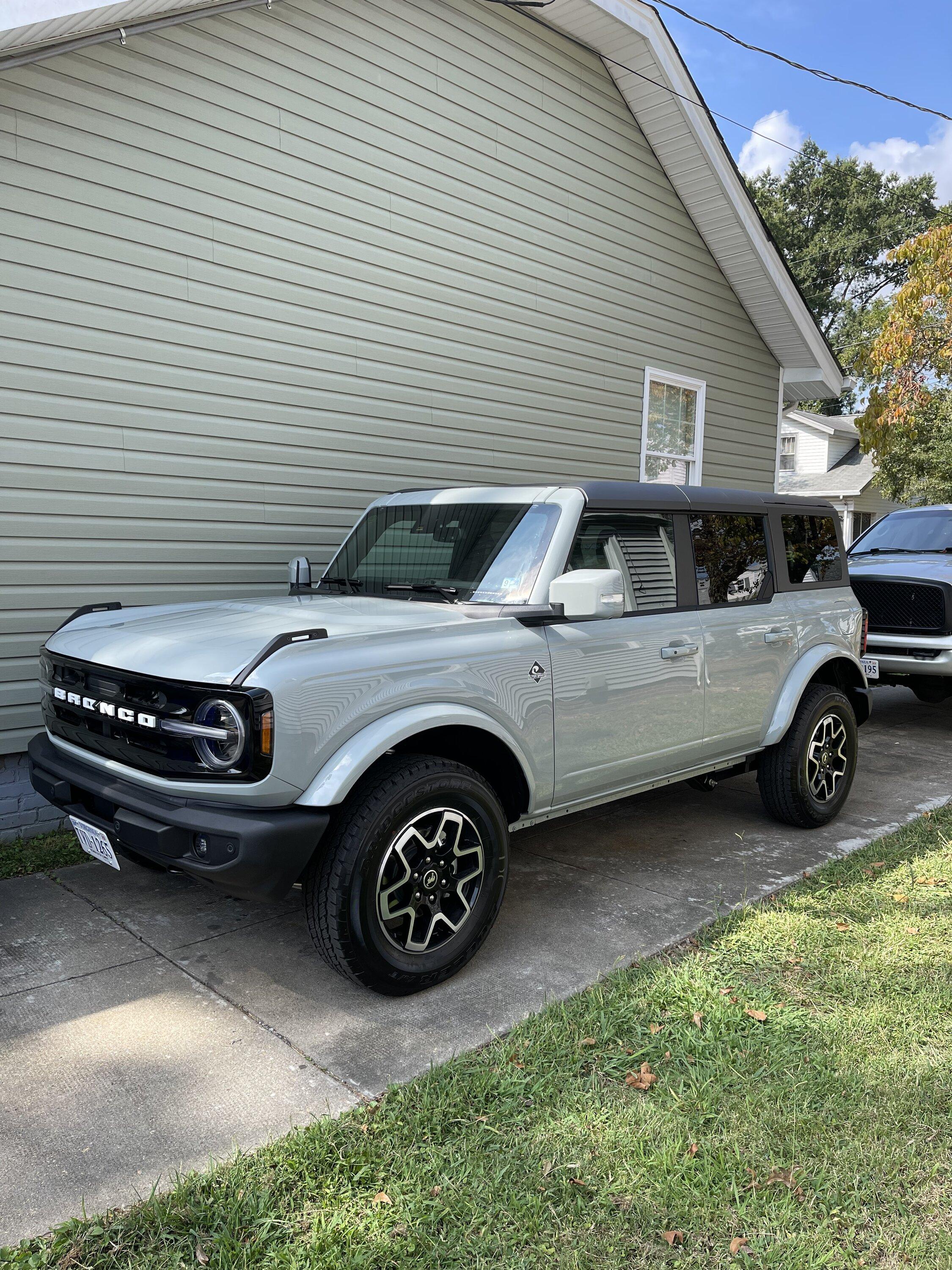 Ford Bronco What did you do TO / WITH your Bronco today? 👨🏻‍🔧🧰🚿🛠 E1482BD1-F3C9-45D1-9413-1AF3AE274832