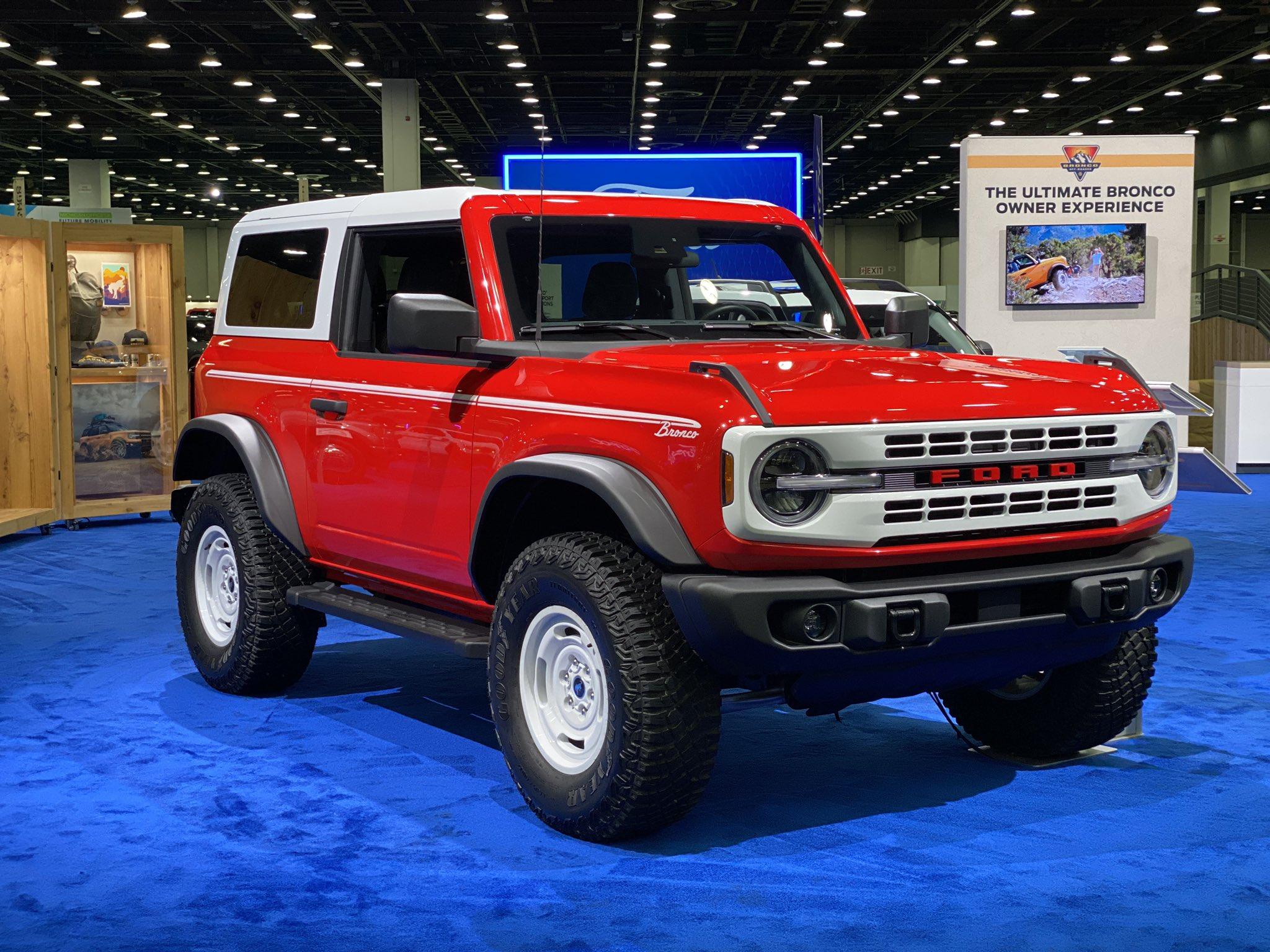 Ford Bronco RACE RED Bronco Club FcngrENWQAgsYmO