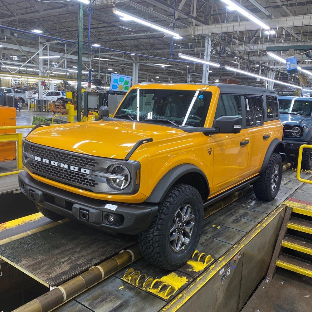 Ford Bronco 8/29/2022 Build Week Group bronco assembly line