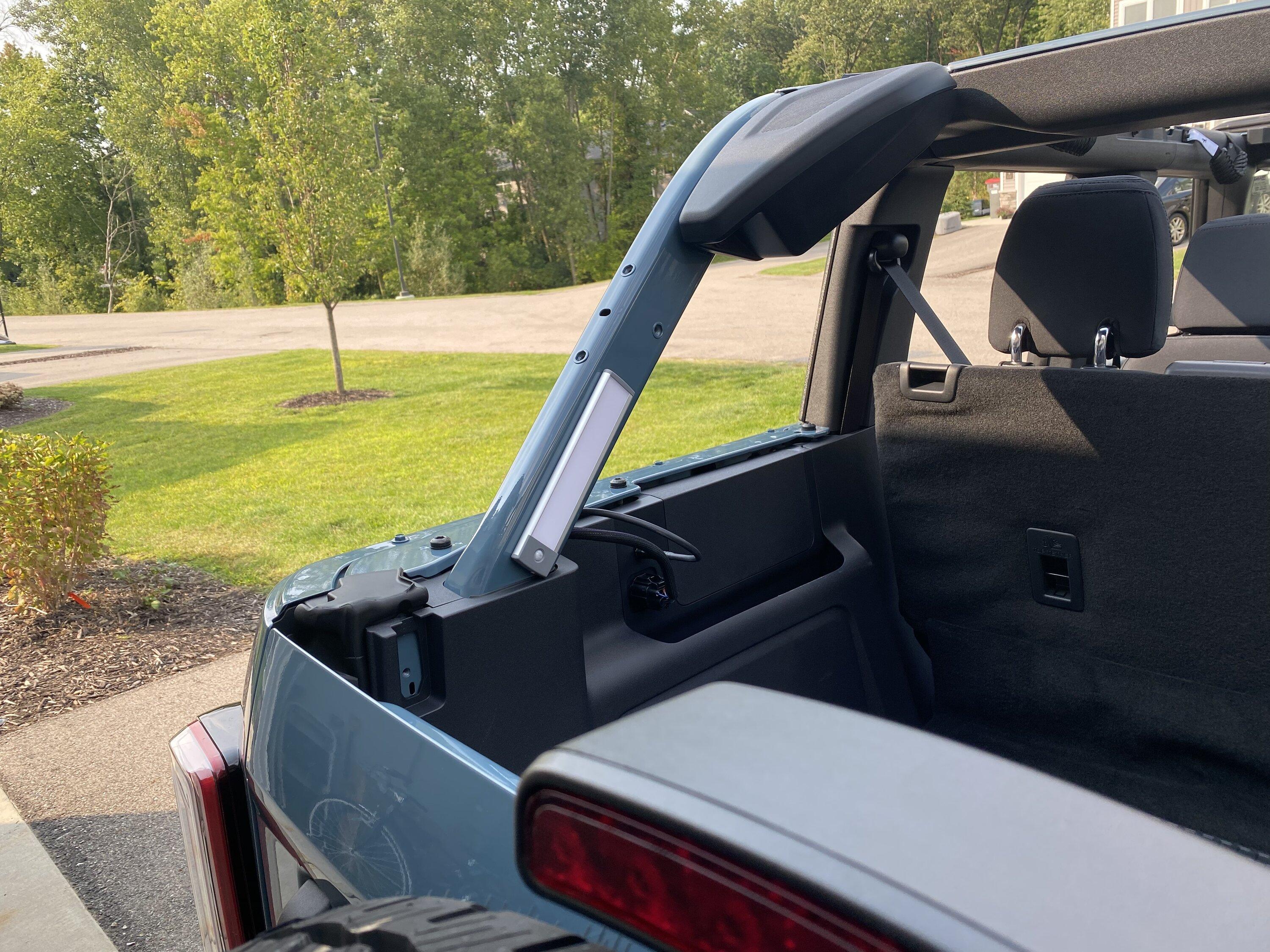Ford Bronco Additional dome lighting, Jim style 8FCF6870-746B-466F-8F26-67ECD9D2B8FB