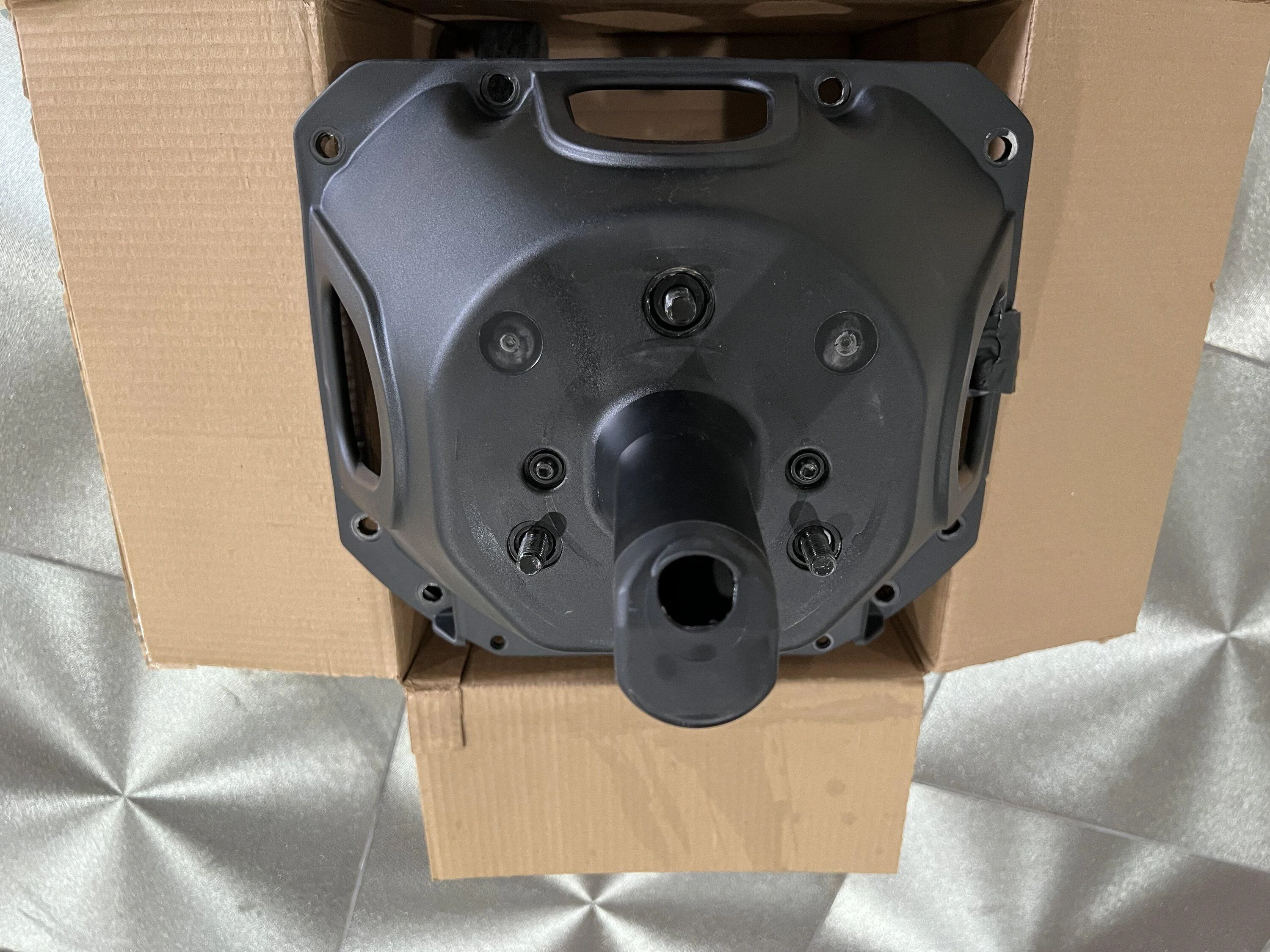 Ford Bronco WTB Sasquatch tire carrier EF53E7F8-097F-4A91-AC32-E71BCC372F54